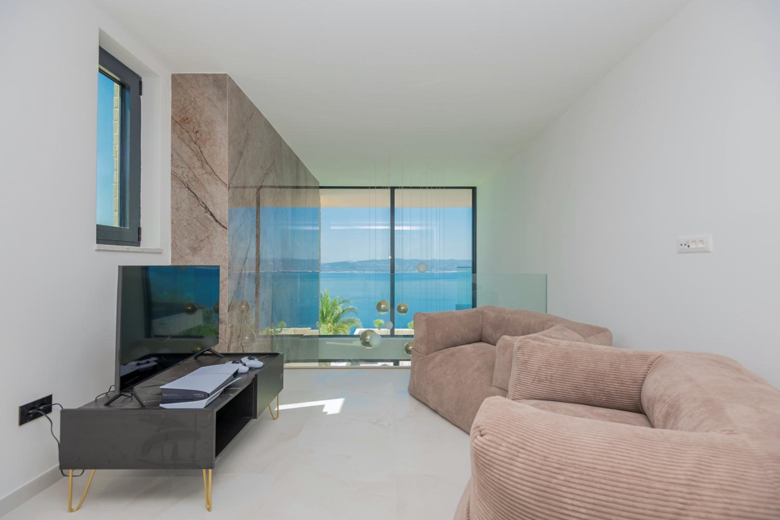Luxury Villa Hedonia
