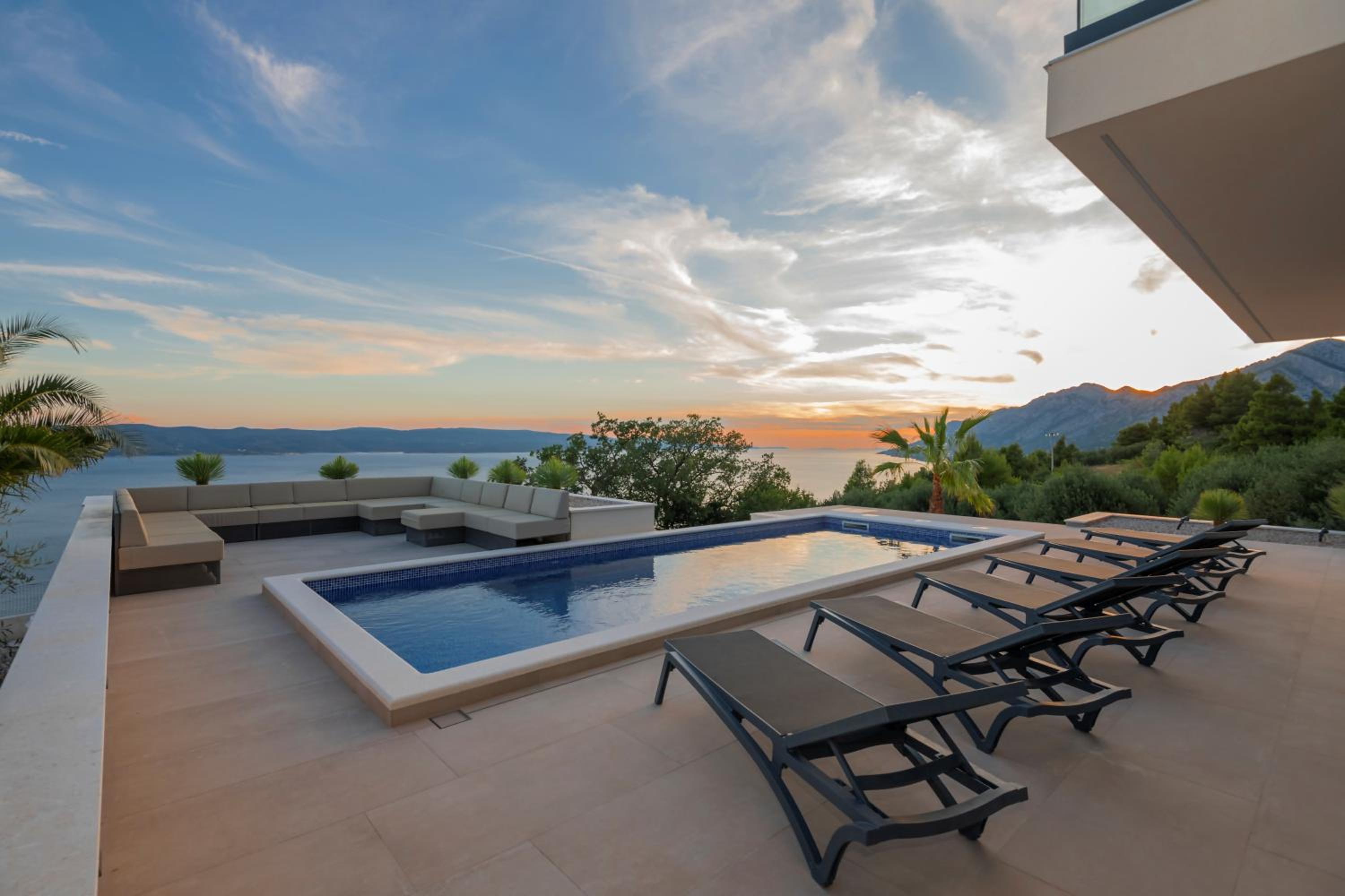 Luxury Villa Hedonia