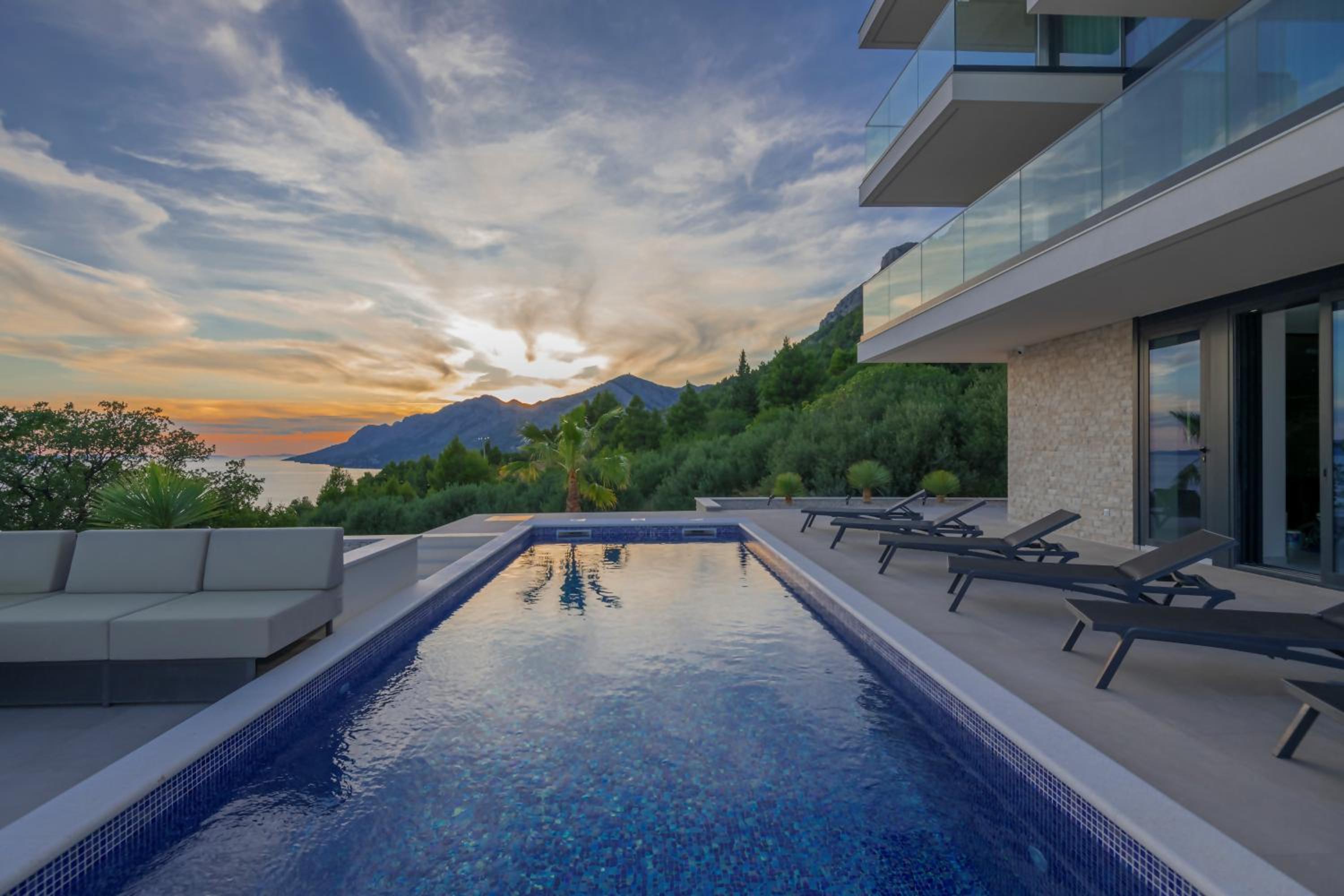 Luxury Villa Hedonia