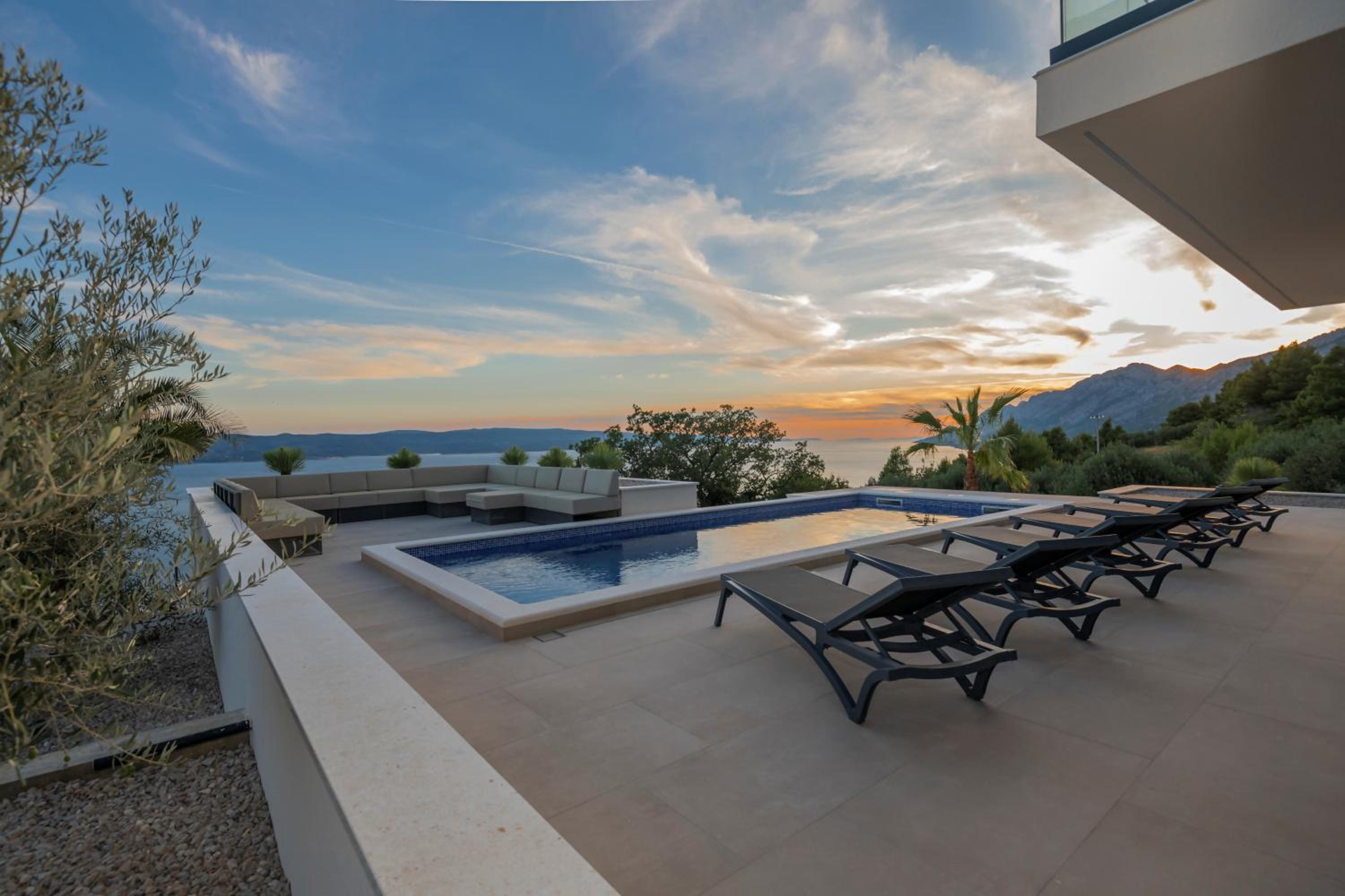 Luxury Villa Hedonia