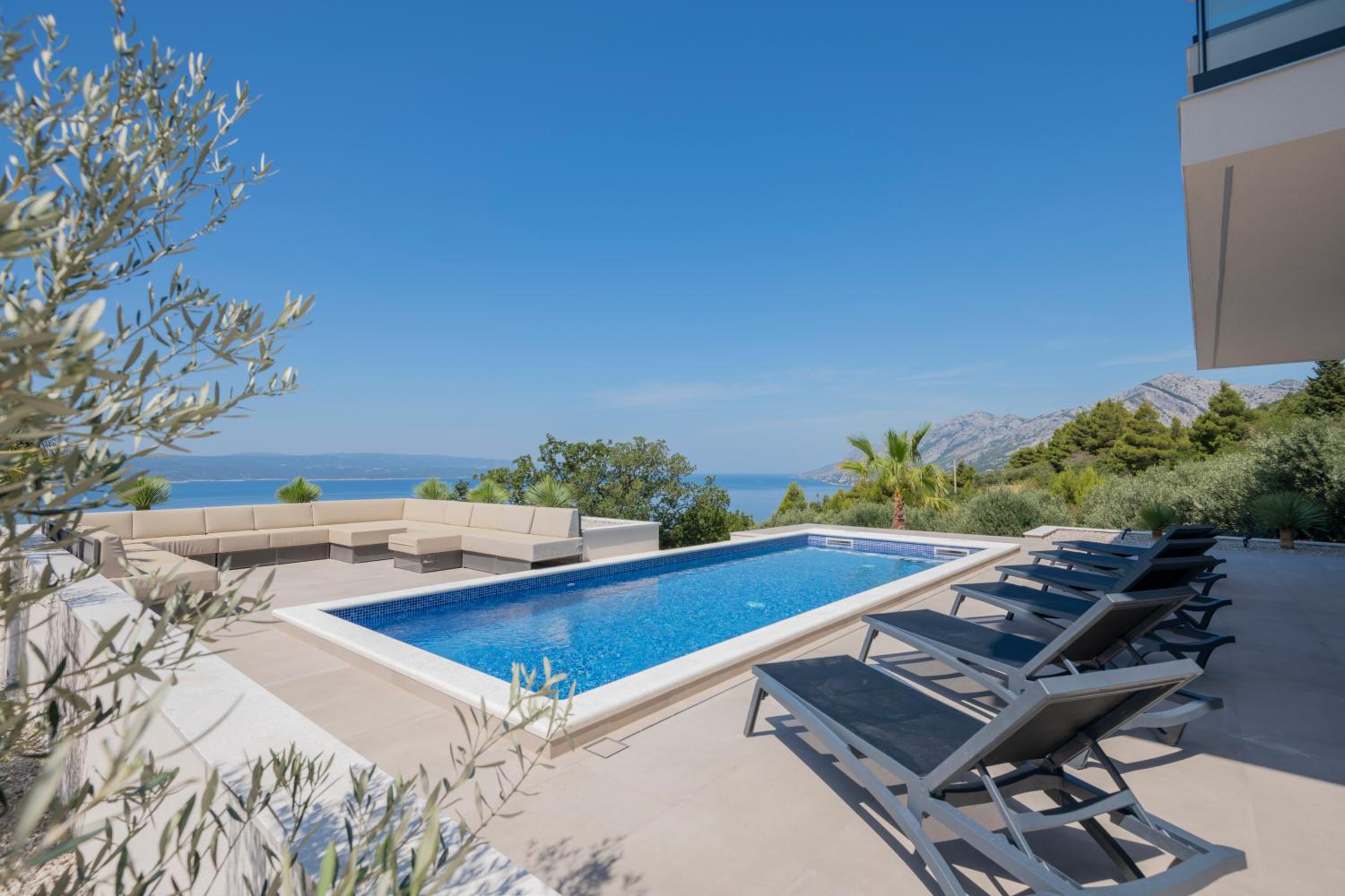 Luxury Villa Hedonia