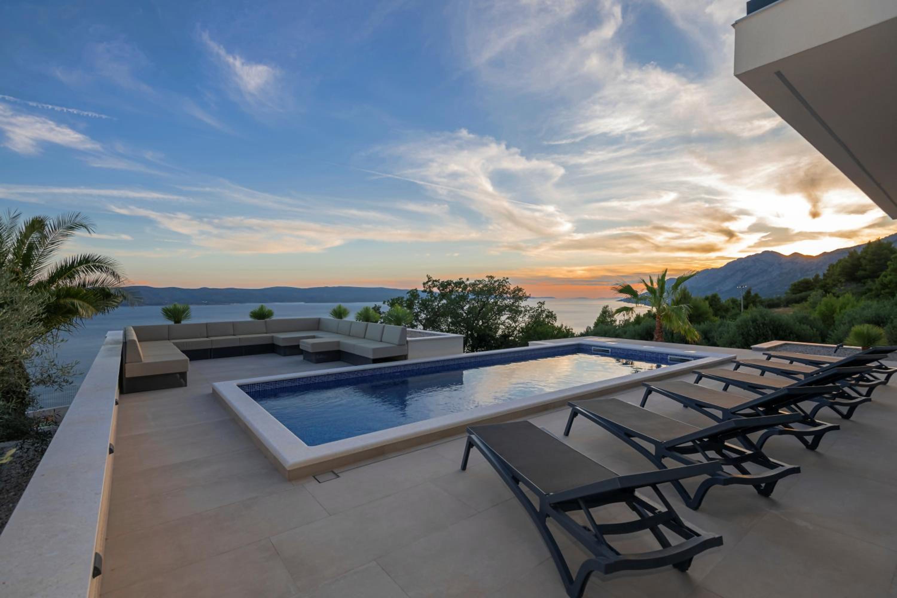 Luxury Villa Hedonia