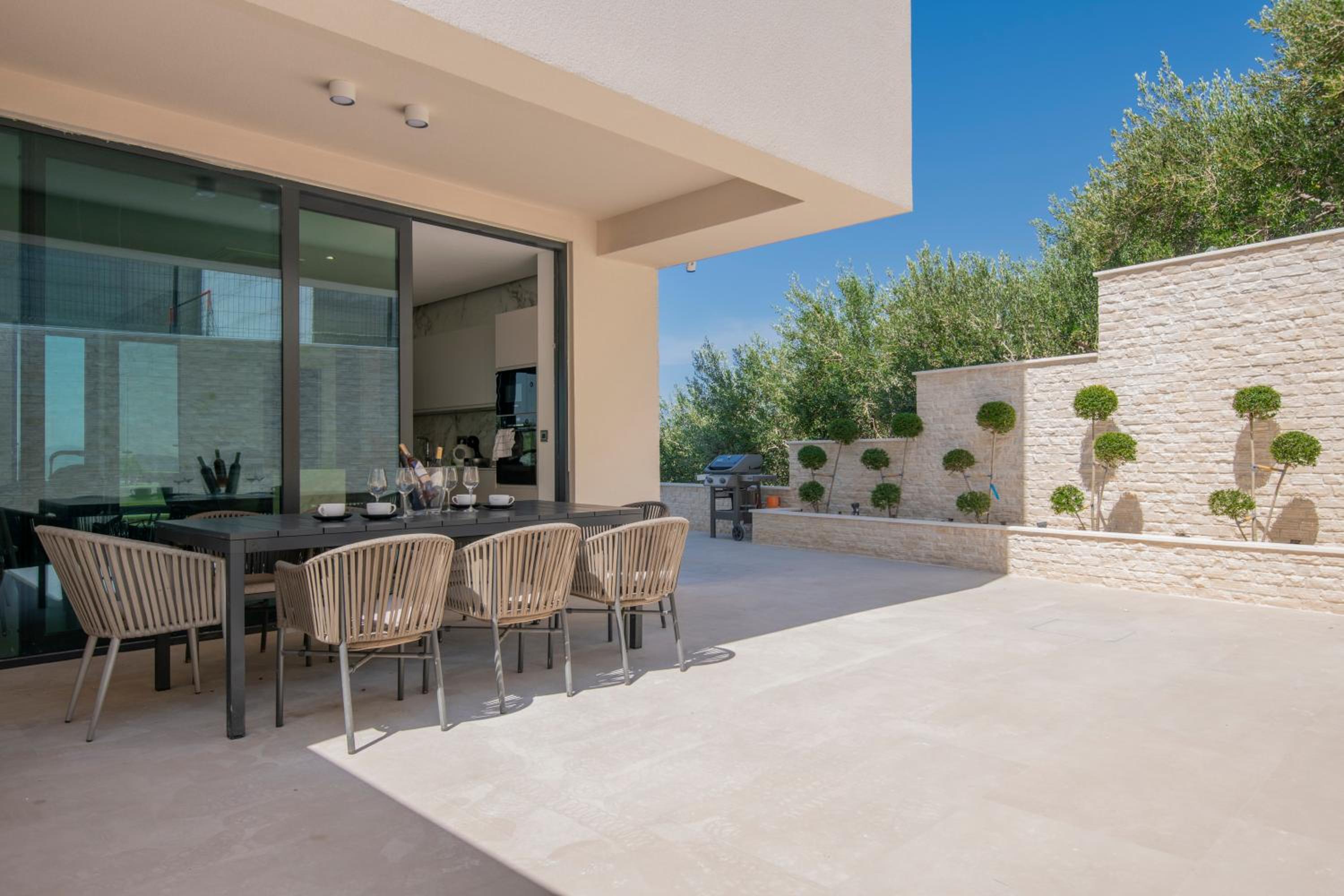 Luxury Villa Hedonia