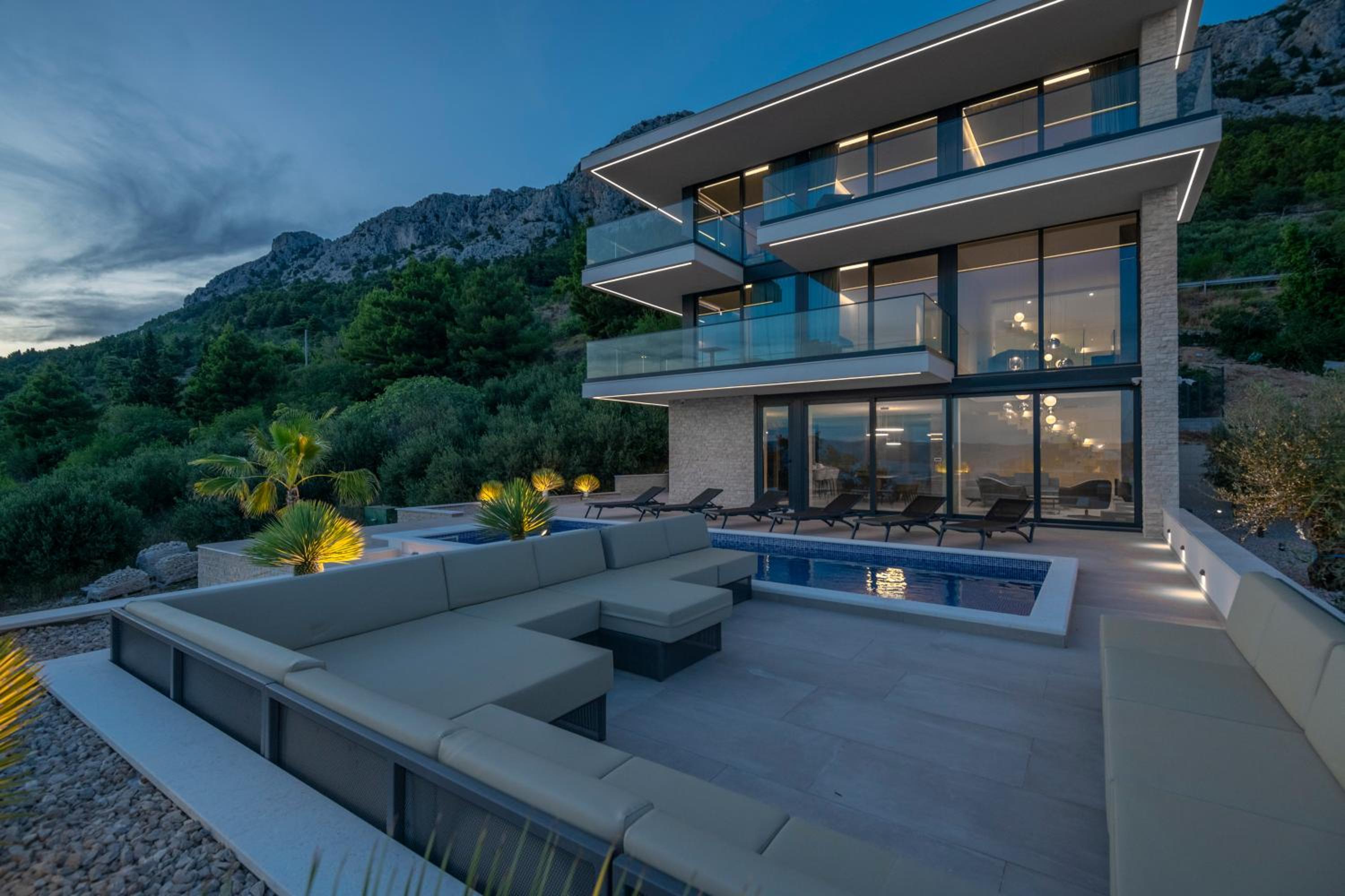 Luxury Villa Hedonia