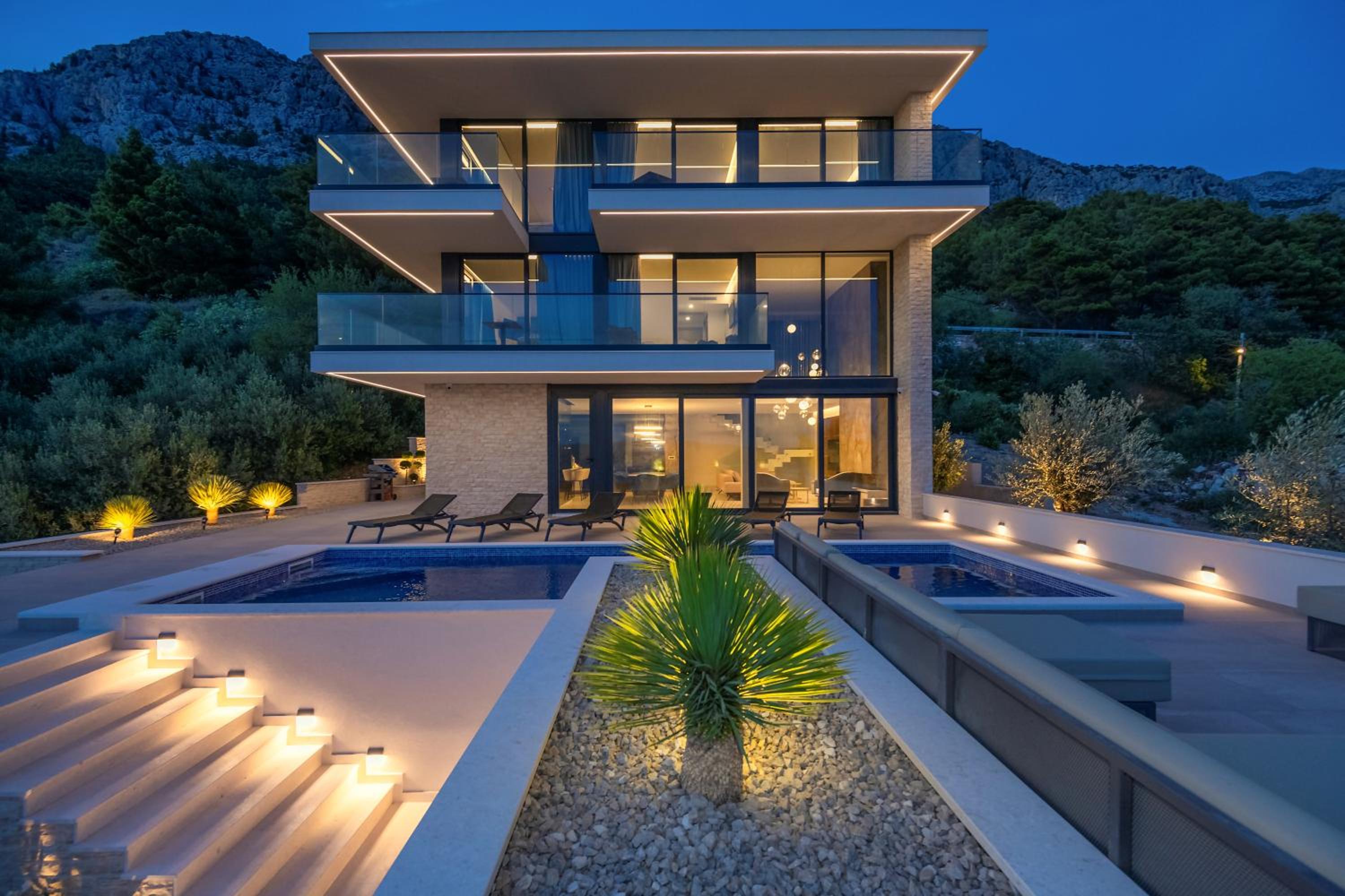 Luxury Villa Hedonia