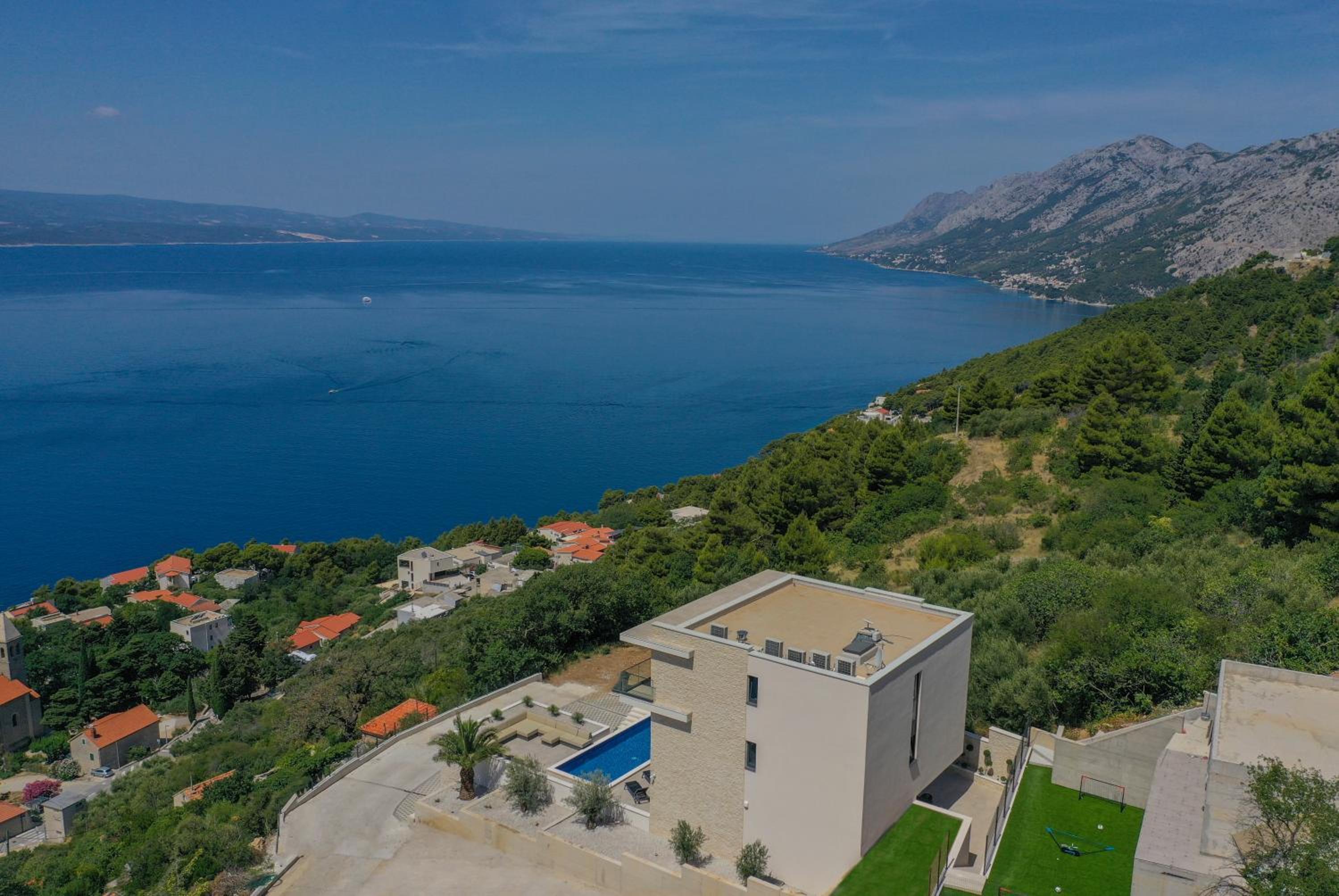 Luxury Villa Hedonia