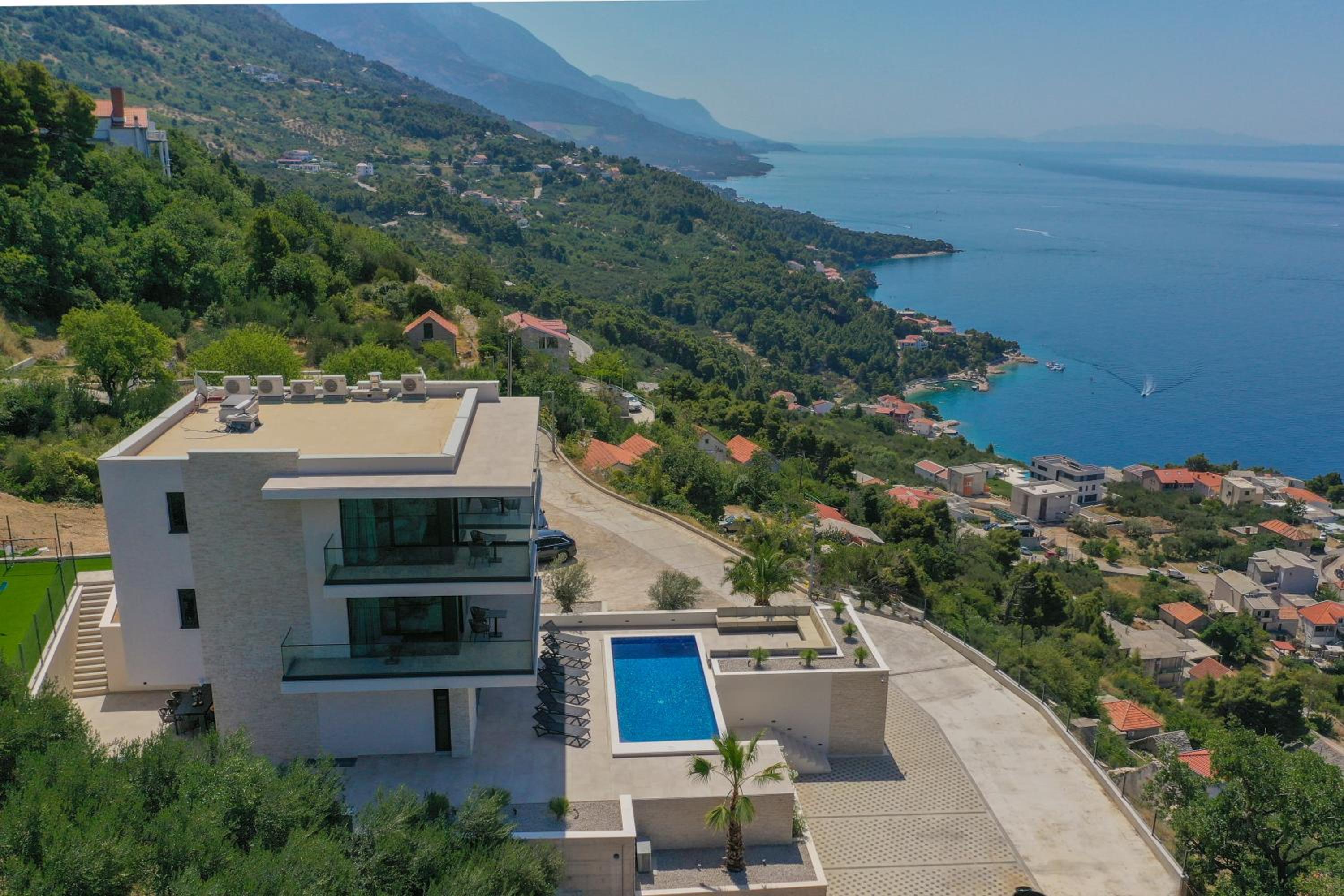 Luxury Villa Hedonia