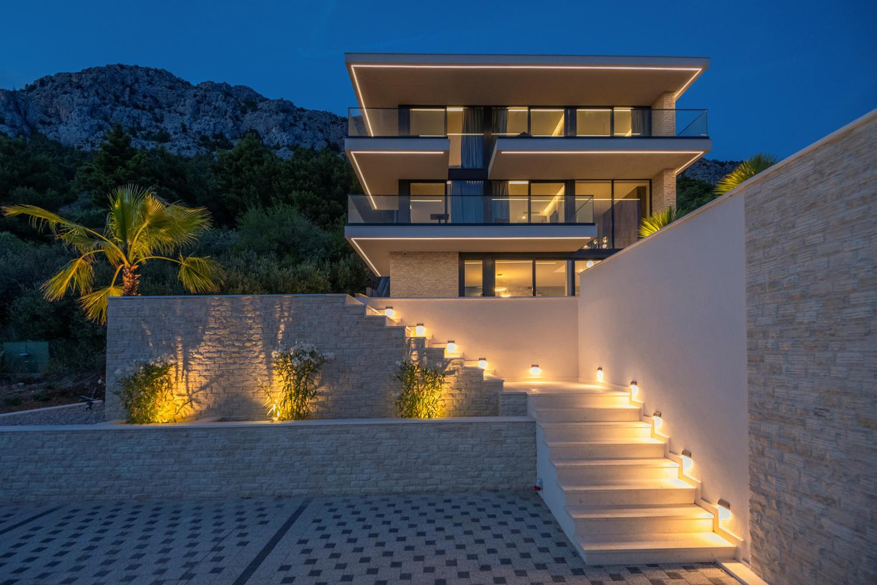 Luxury Villa Hedonia