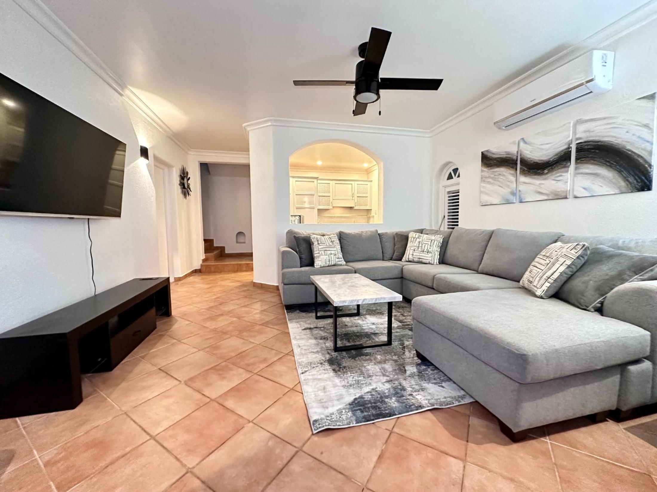 Villa 122 Sugar Hill Estate, pools, tennis, gym, 5 mins to beach