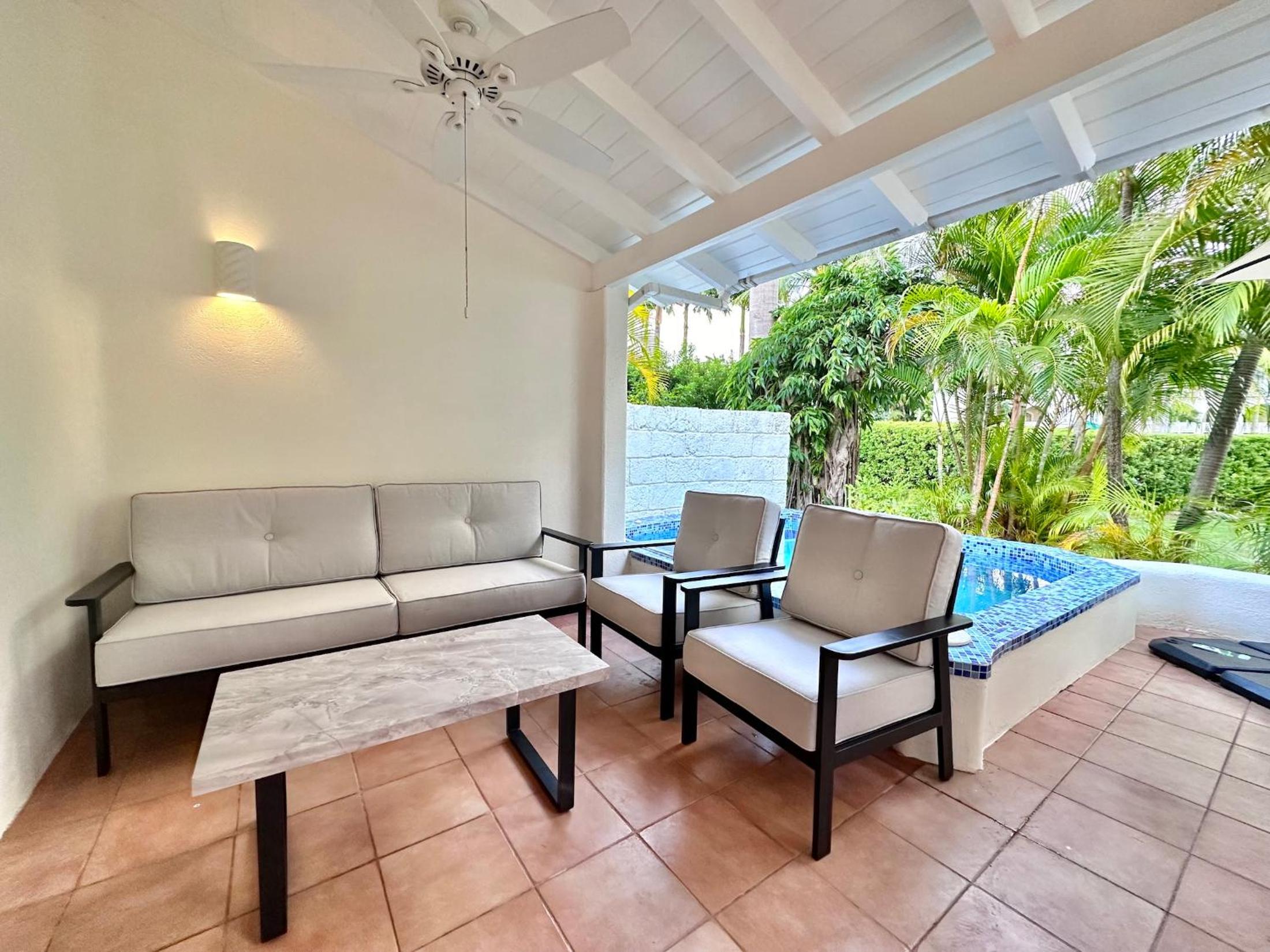 Villa 122 Sugar Hill Estate, pools, tennis, gym, 5 mins to beach