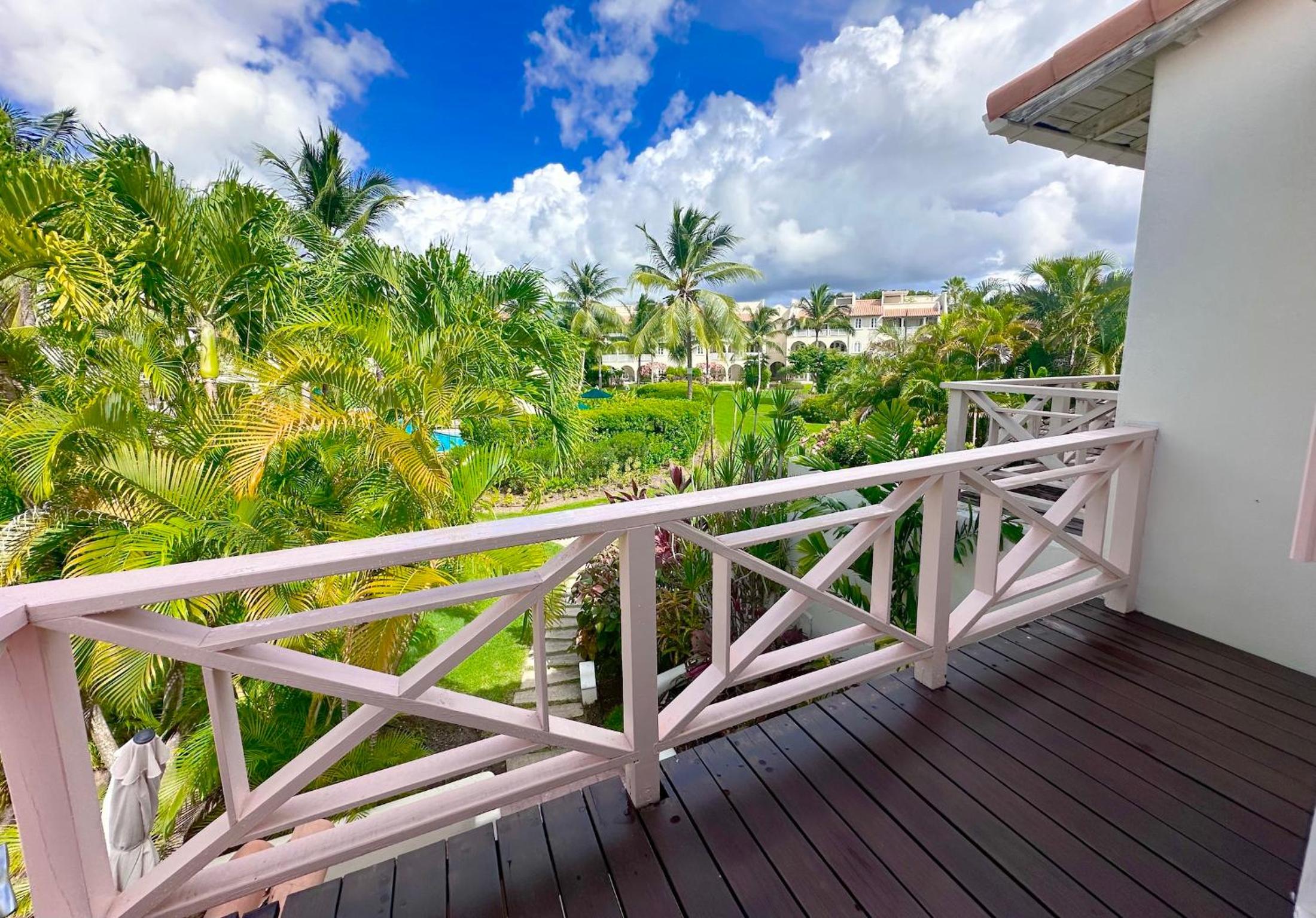 Villa 122 Sugar Hill Estate, pools, tennis, gym, 5 mins to beach