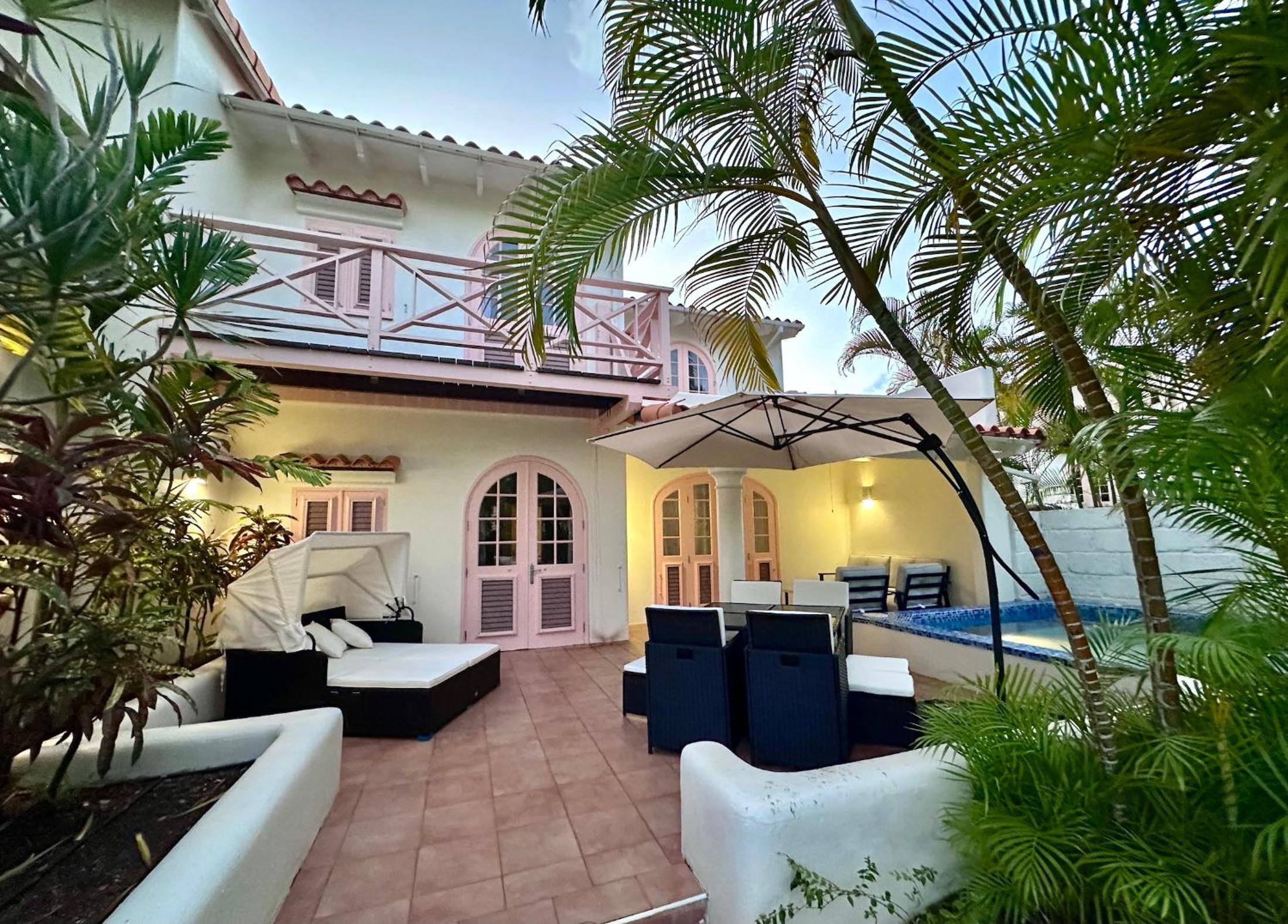 Villa 122 Sugar Hill Estate, pools, tennis, gym, 5 mins to beach