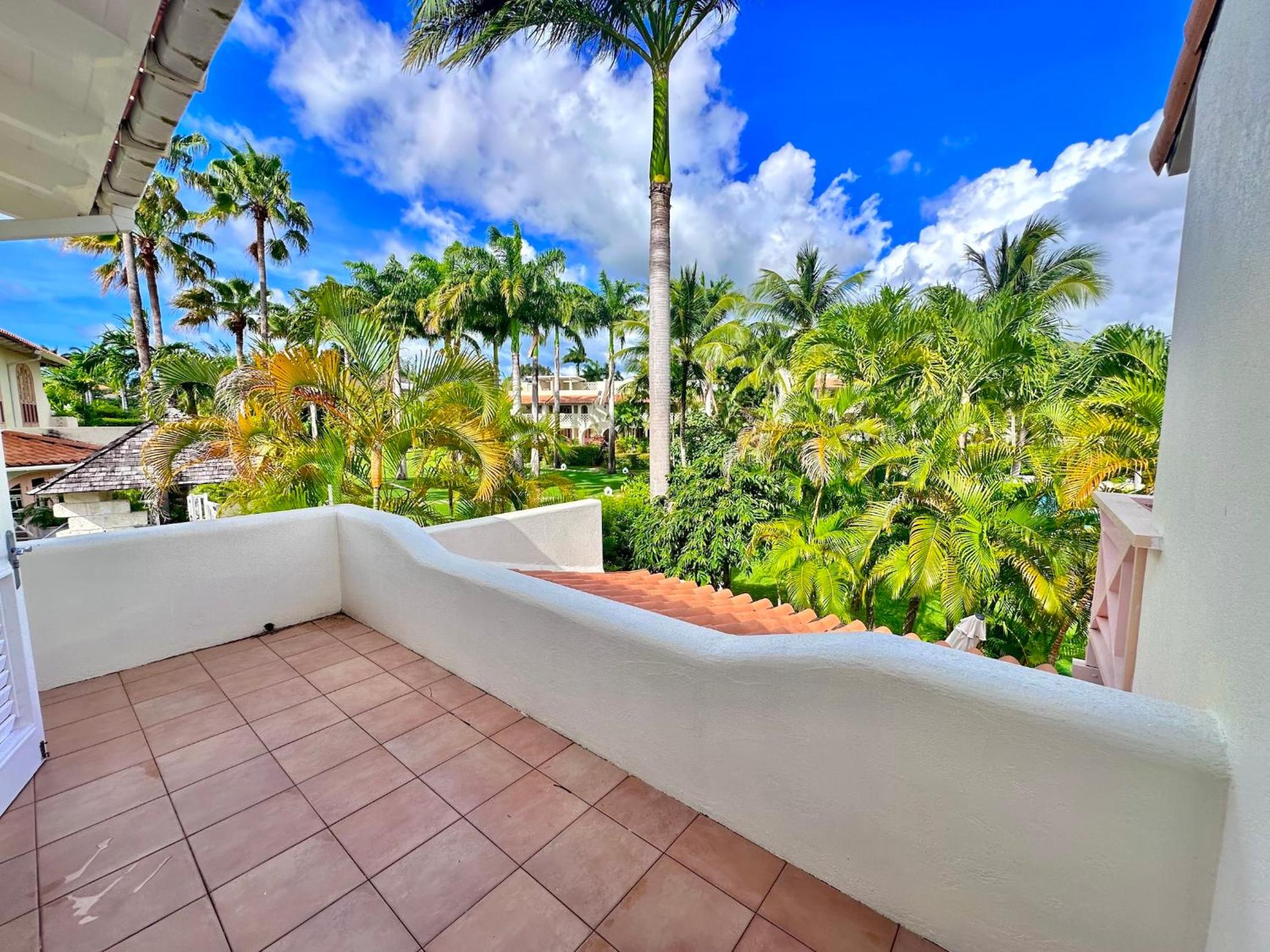Villa 122 Sugar Hill Estate, pools, tennis, gym, 5 mins to beach