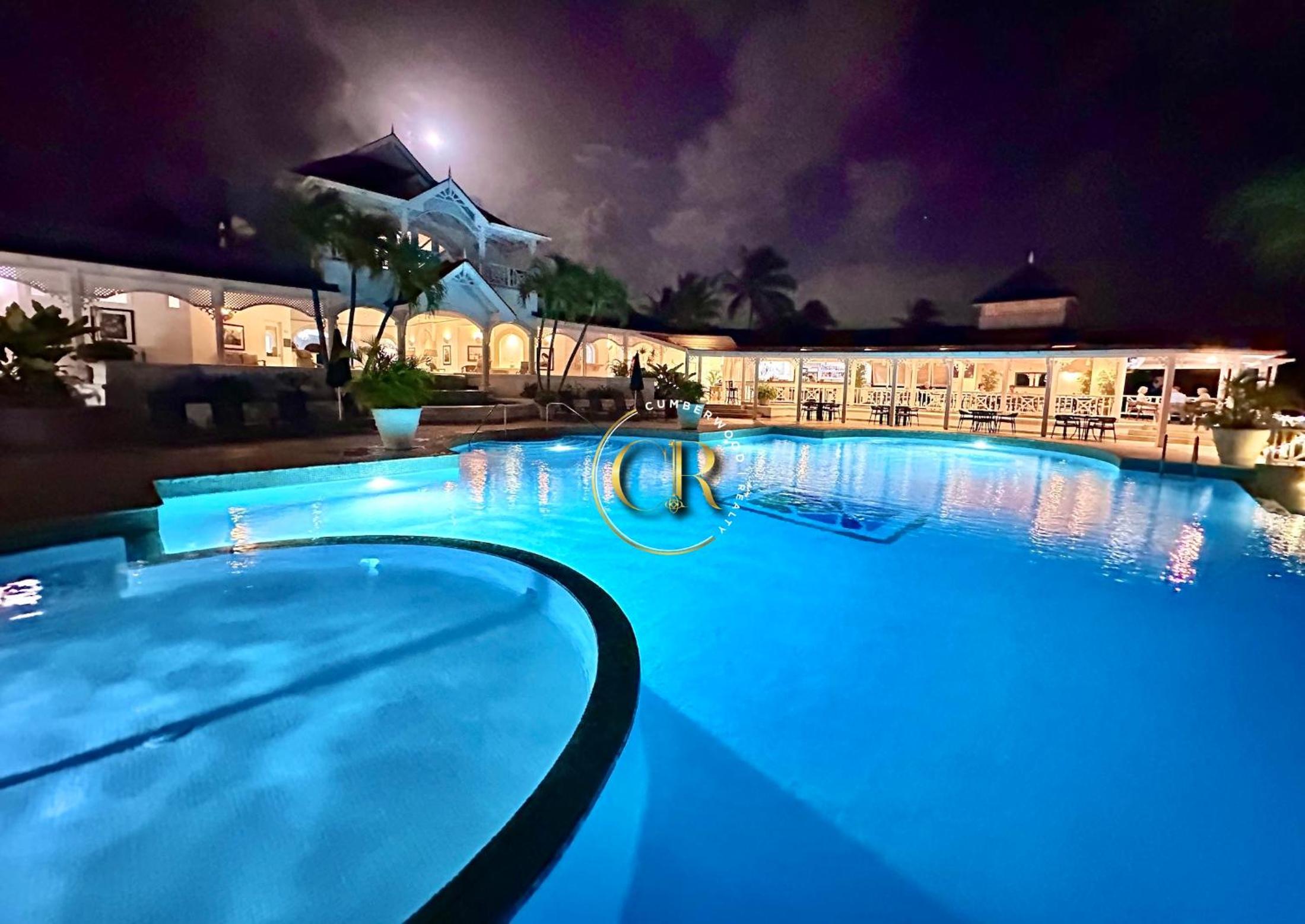 Villa 122 Sugar Hill Estate, pools, tennis, gym, 5 mins to beach