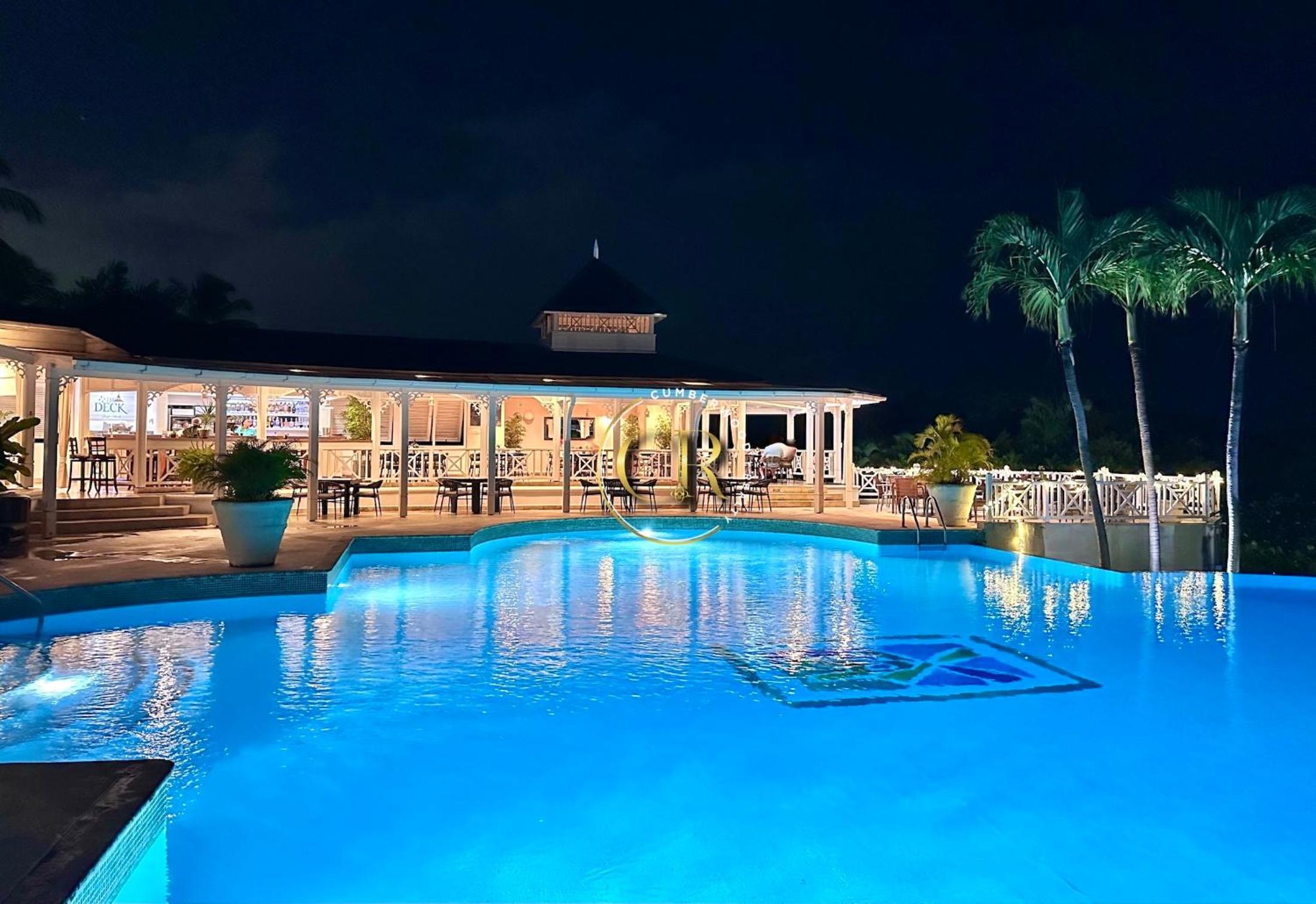 Villa 122 Sugar Hill Estate, pools, tennis, gym, 5 mins to beach