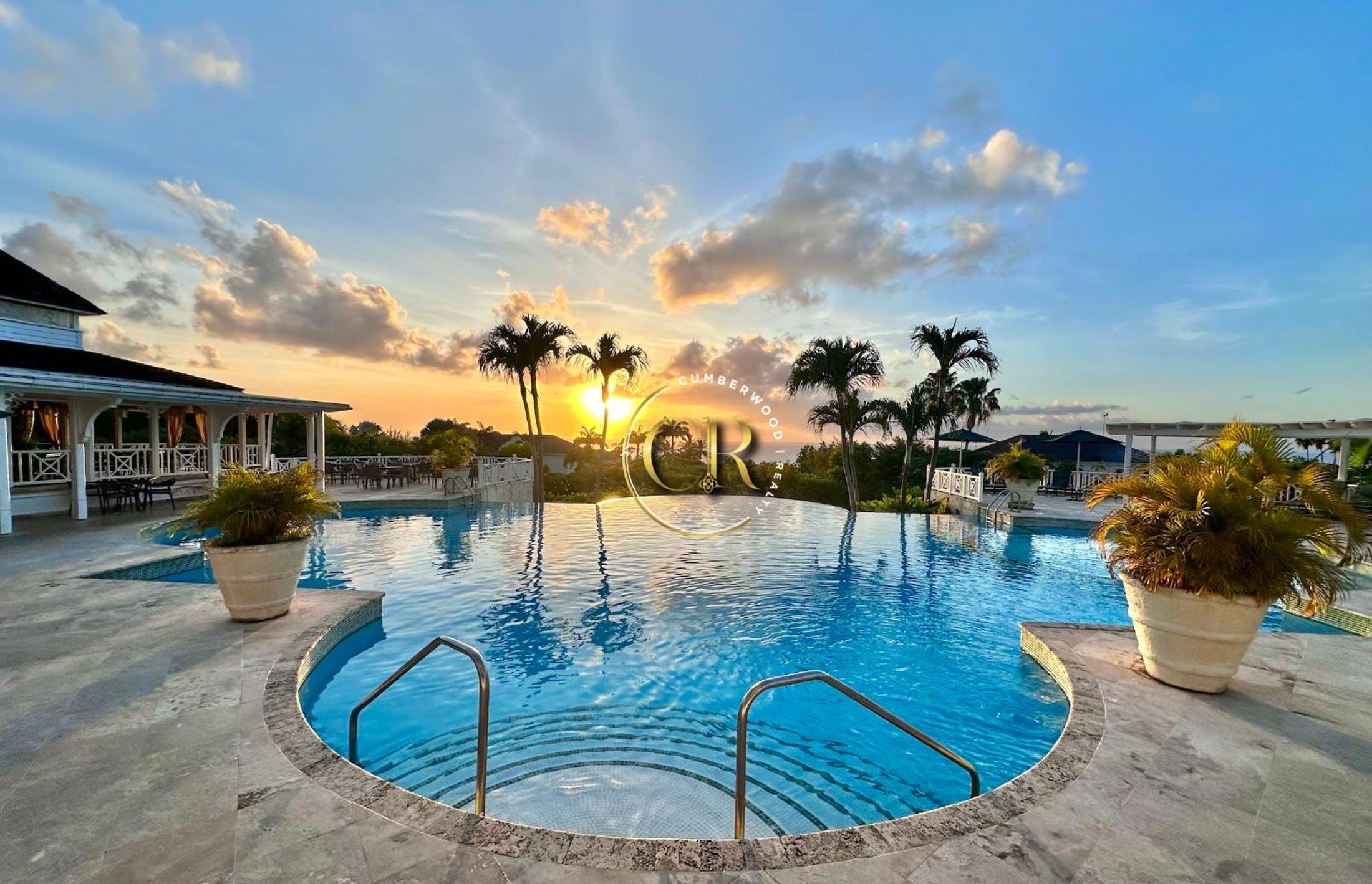 Villa 122 Sugar Hill Estate, pools, tennis, gym, 5 mins to beach