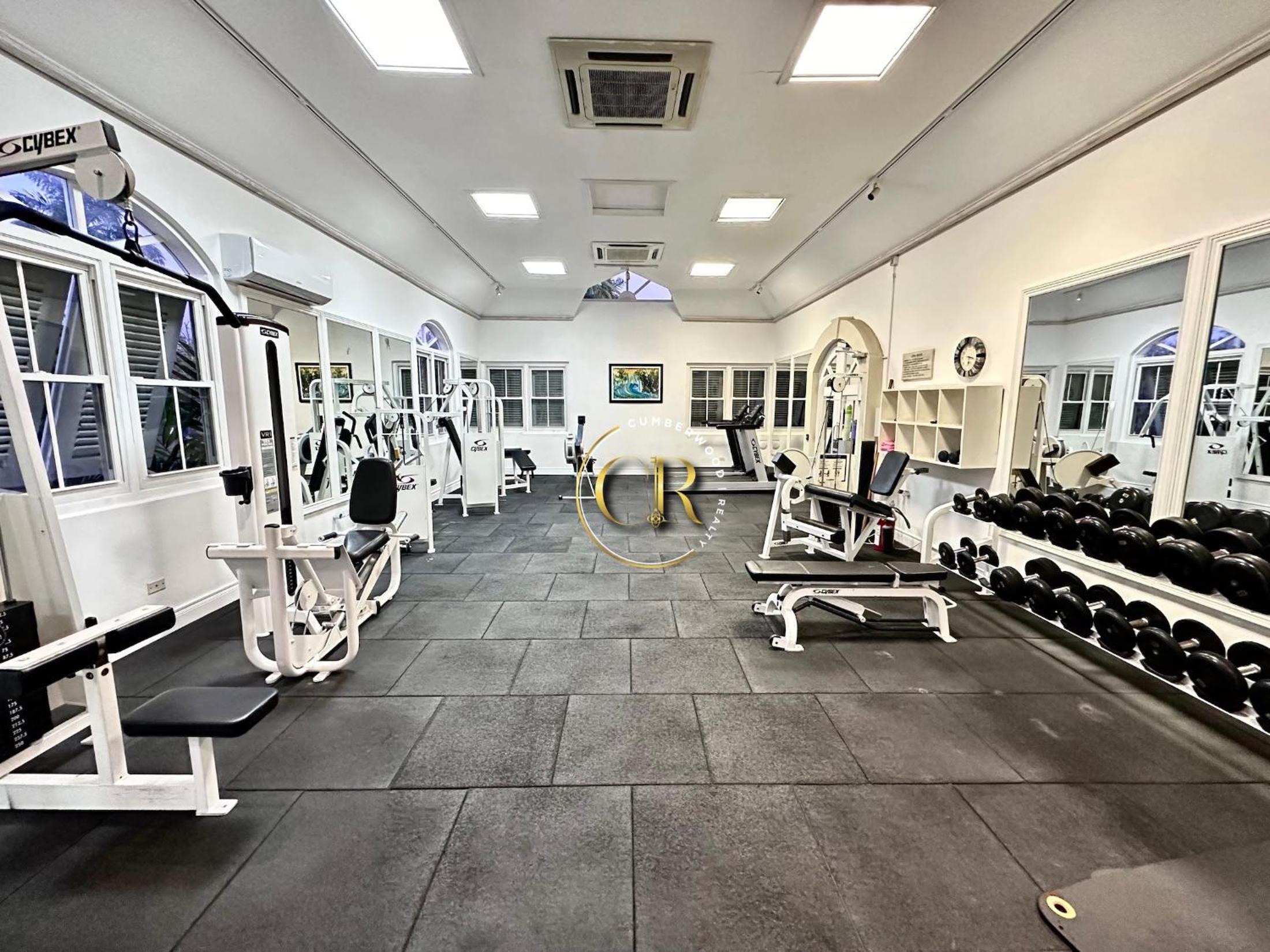 Villa 122 Sugar Hill Estate, pools, tennis, gym, 5 mins to beach