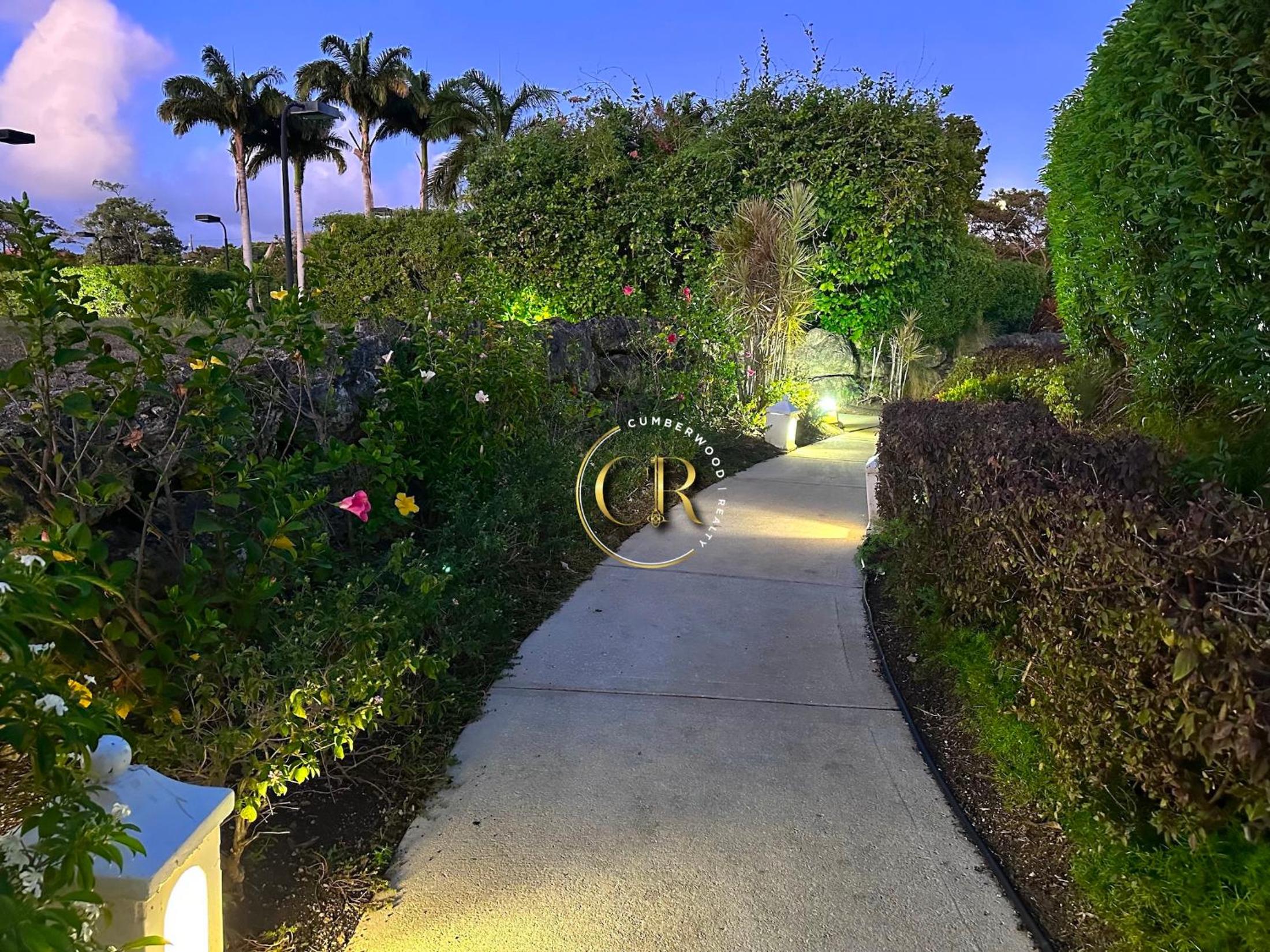 Villa 122 Sugar Hill Estate, pools, tennis, gym, 5 mins to beach
