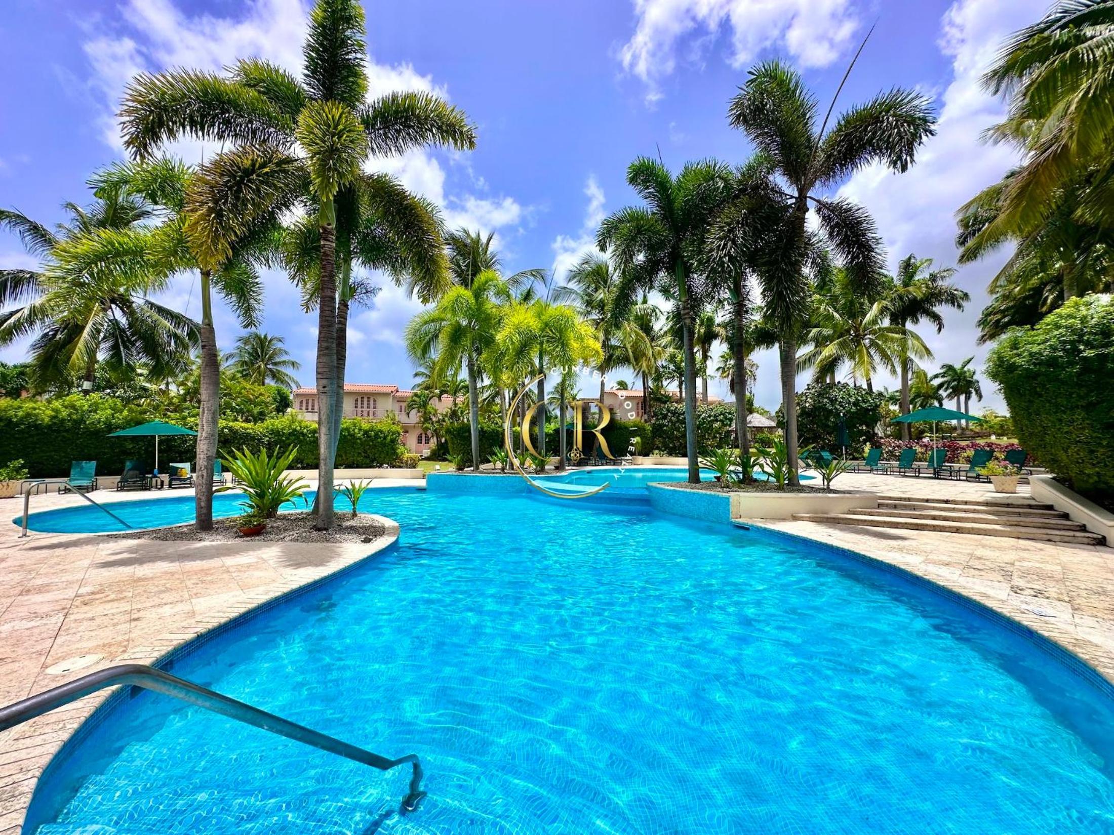 Villa 122 Sugar Hill Estate, pools, tennis, gym, 5 mins to beach
