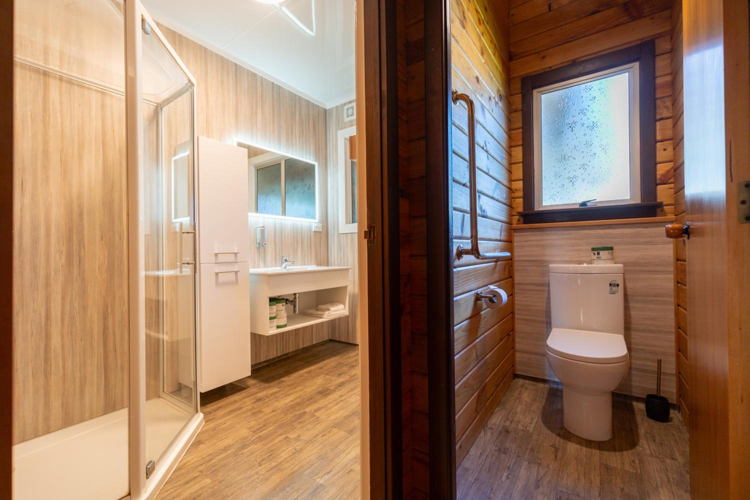 Te Anau Top 10 Holiday Park and Motels