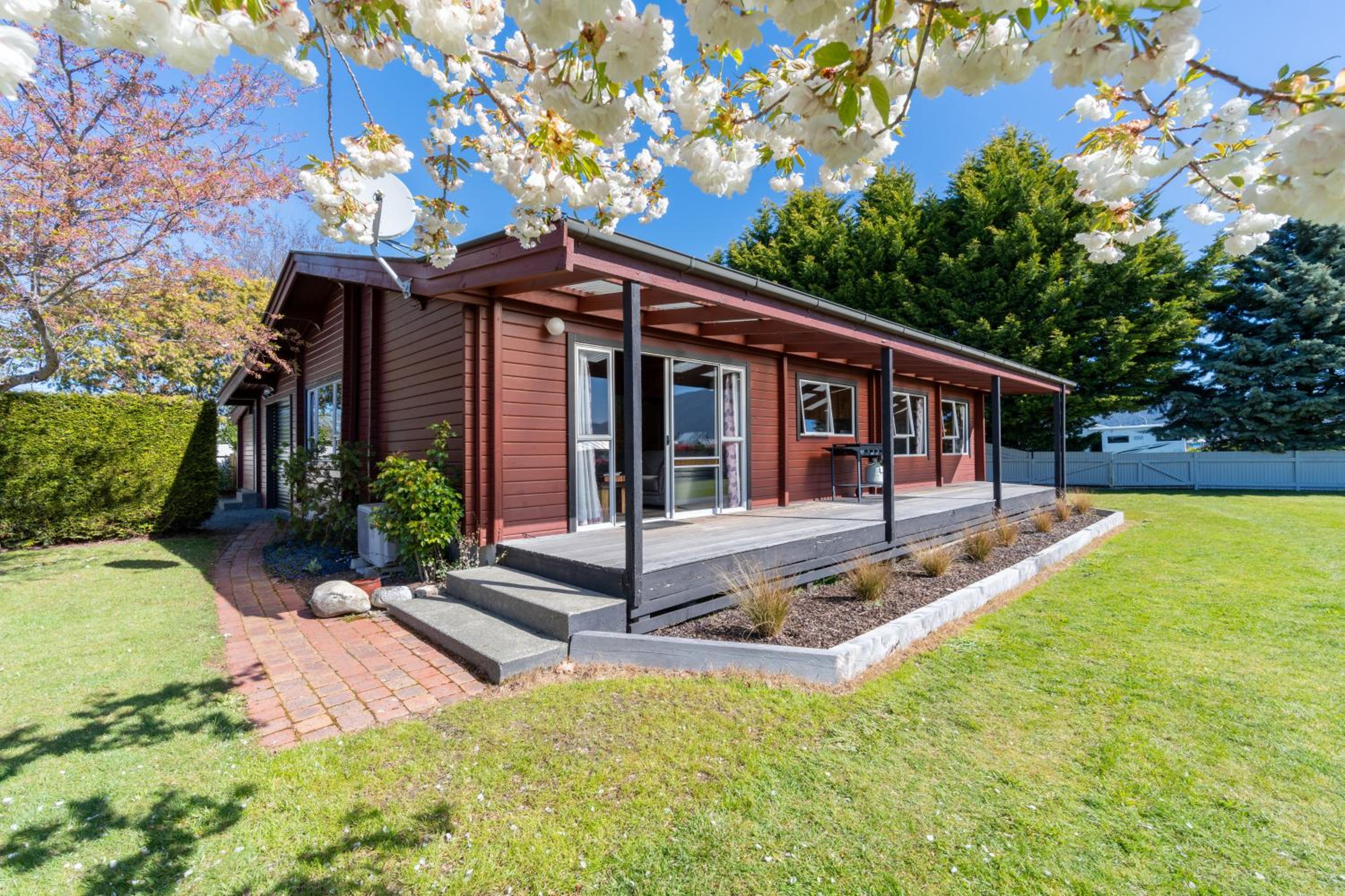 Te Anau Top 10 Holiday Park and Motels
