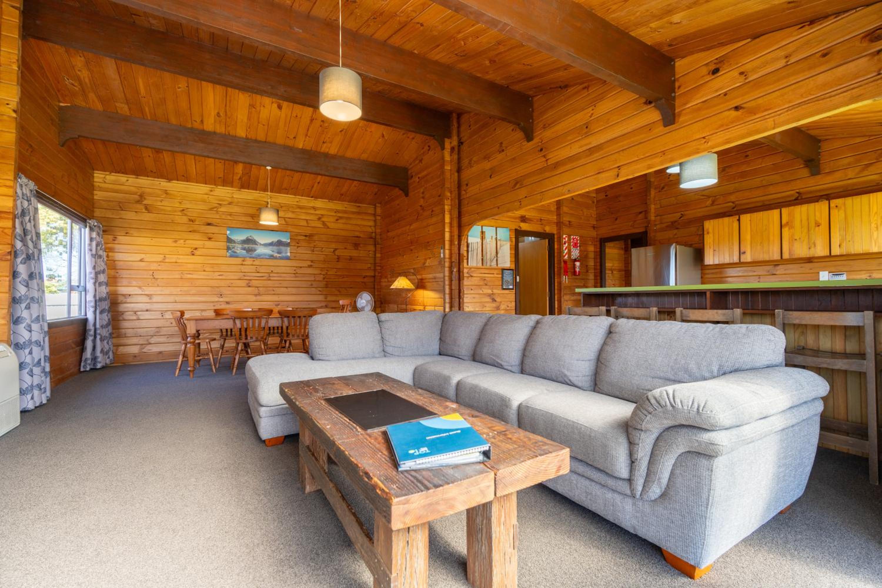 Te Anau Top 10 Holiday Park and Motels
