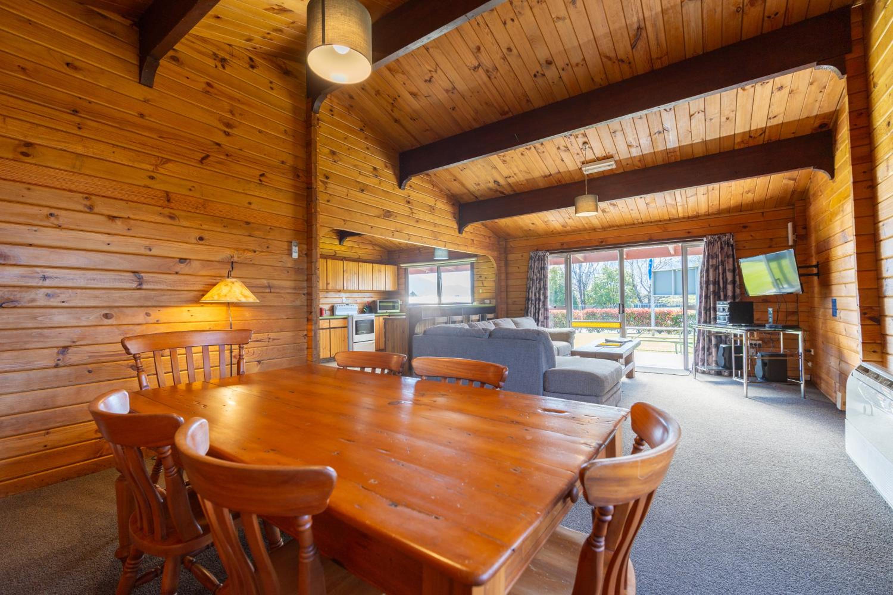 Te Anau Top 10 Holiday Park and Motels