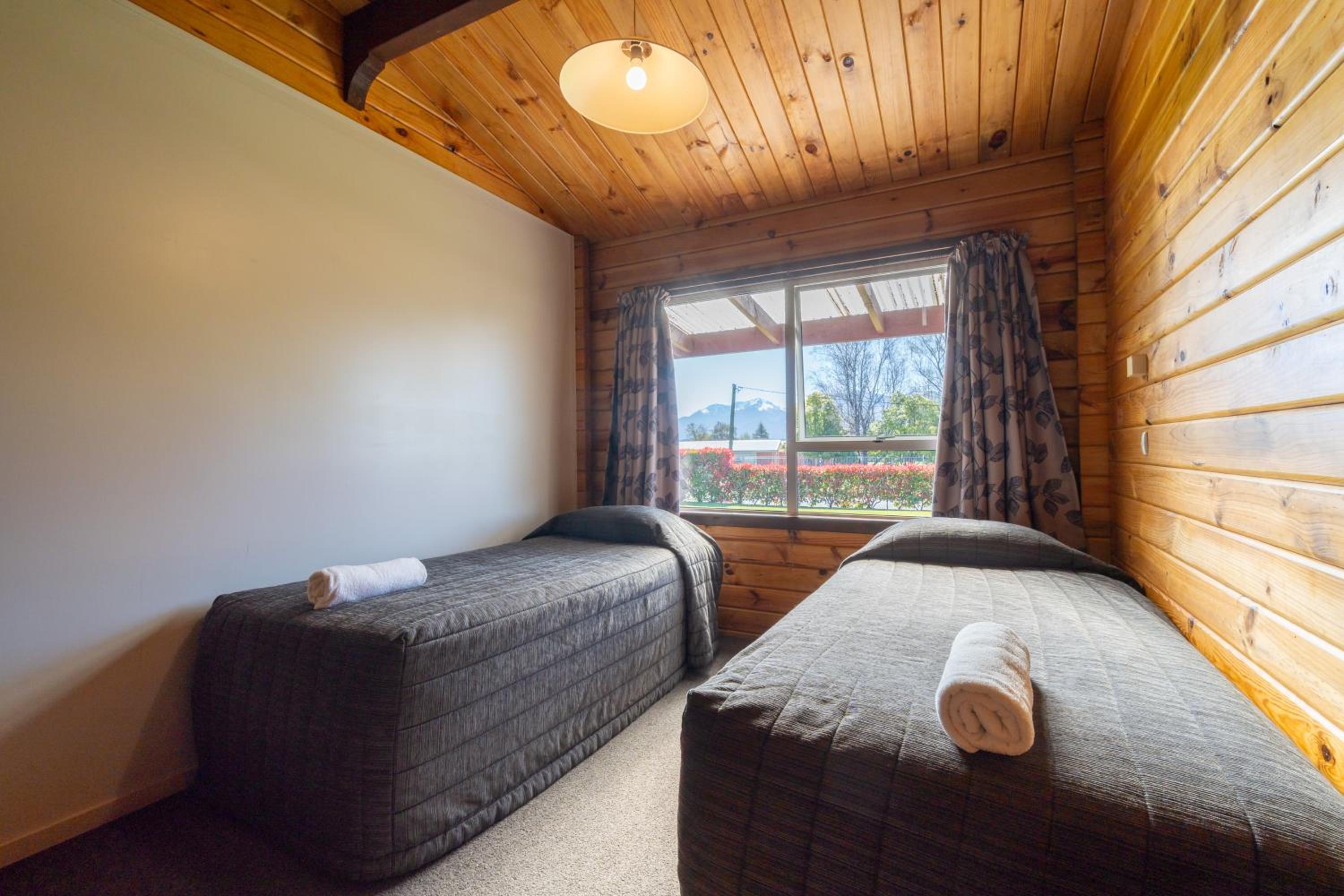 Te Anau Top 10 Holiday Park and Motels