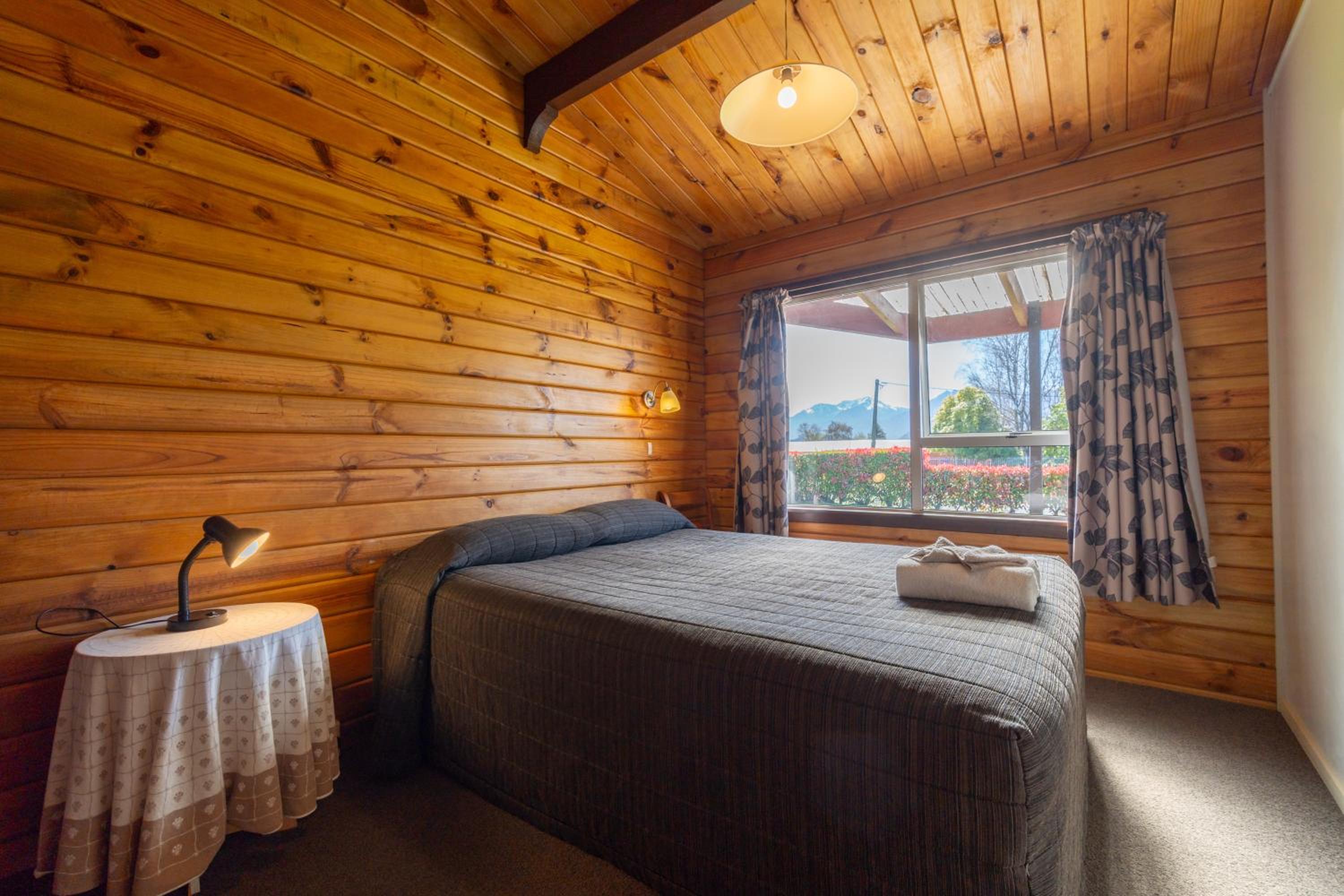 Te Anau Top 10 Holiday Park and Motels