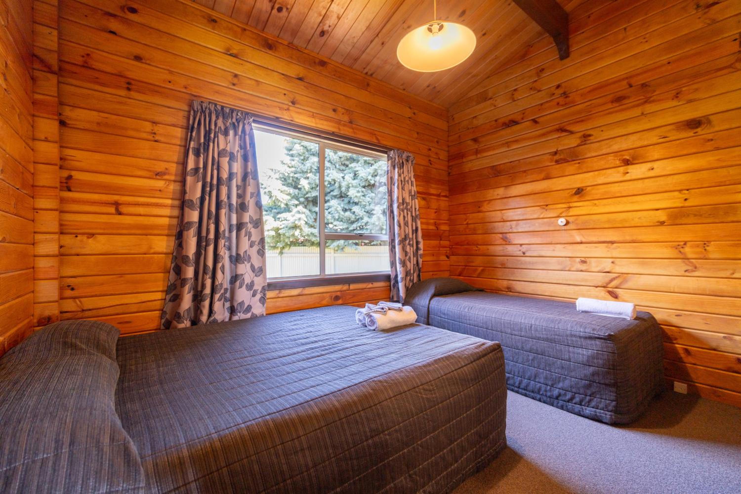 Te Anau Top 10 Holiday Park and Motels