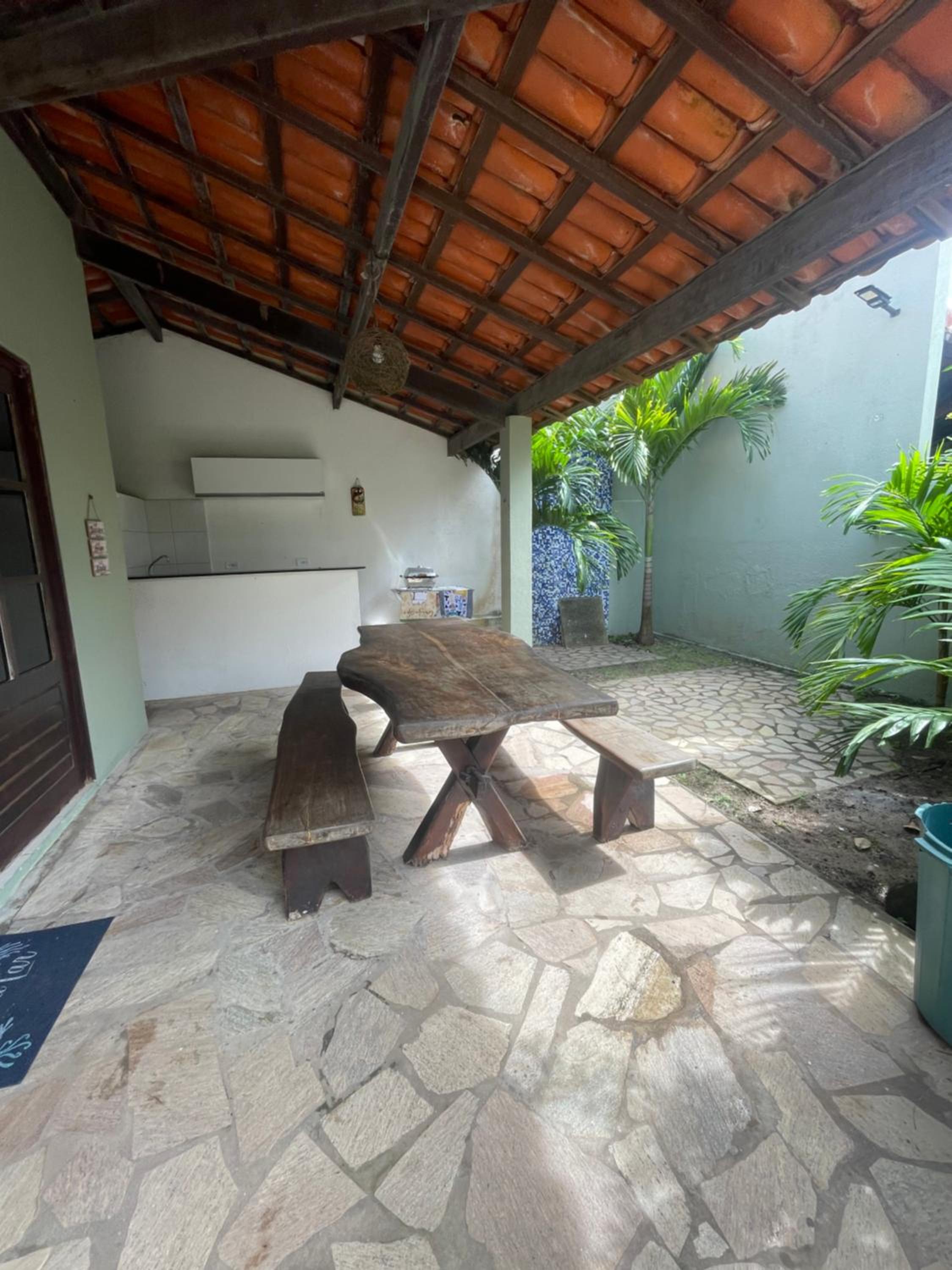 Casasveraneio casa top com 3 suítes com ar condicionado a 100 m da Praia - Barra de São Miguel, 7 minutos do gunga e 3 da praia bonita e conchas ! Área gou