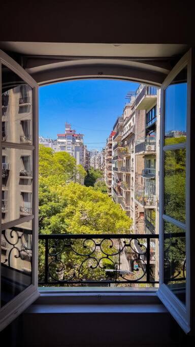 Studio con vista increíble a Pza Vte López
