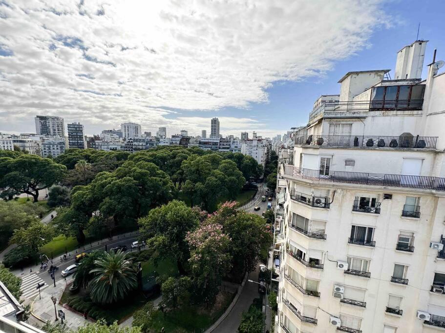 Studio con vista increíble a Pza Vte López