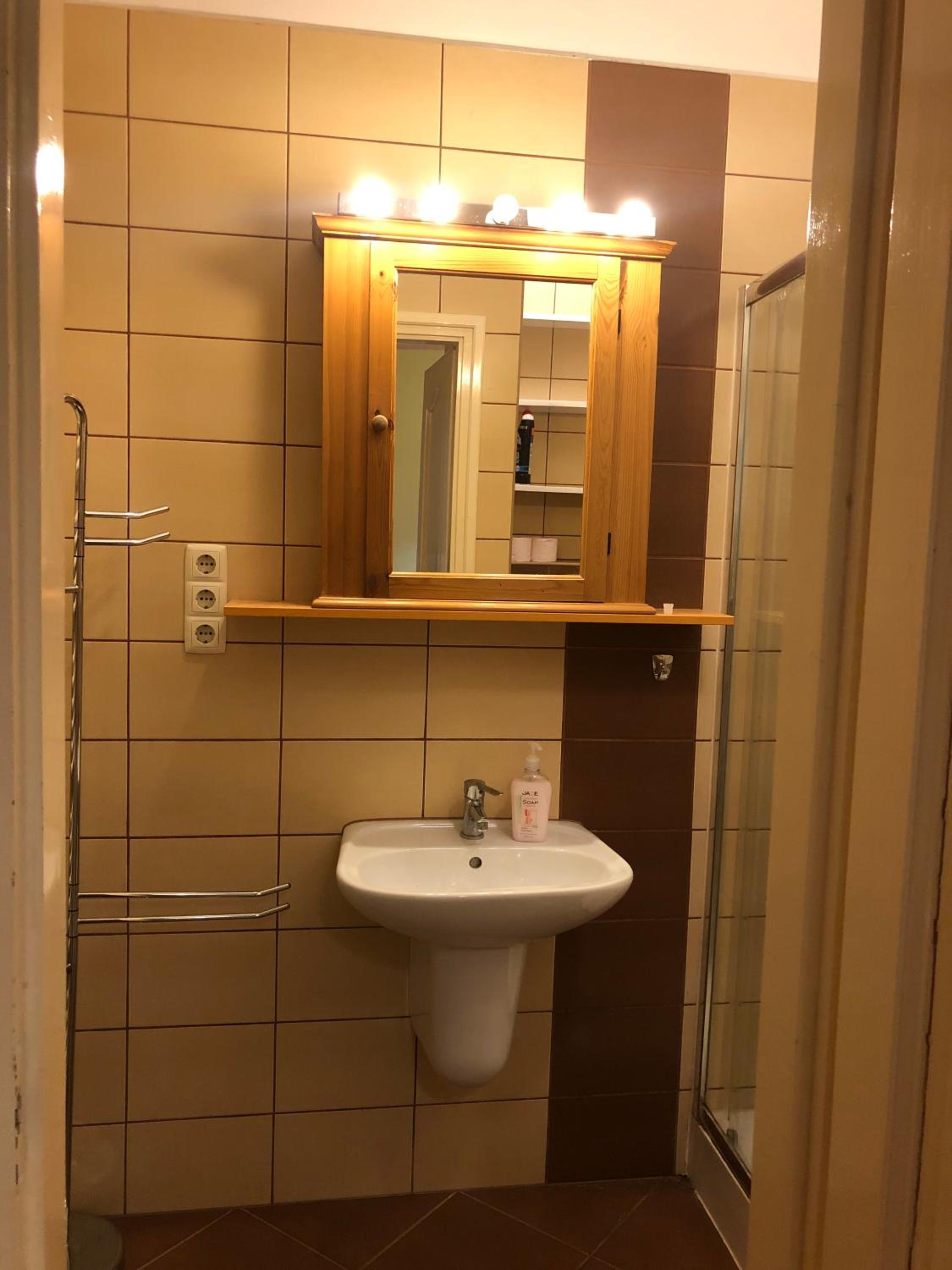 Astoria Central Home