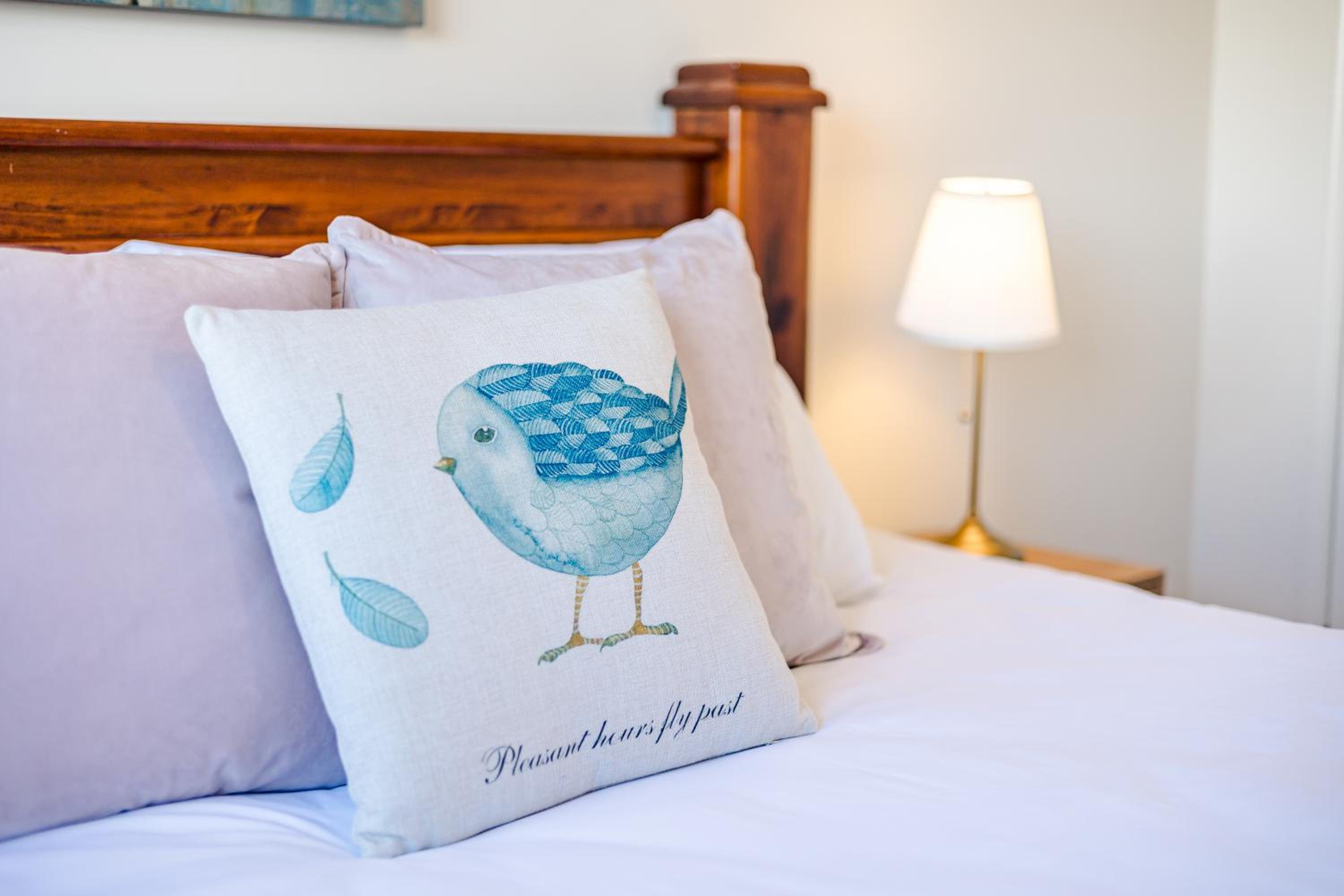 StayAU Family Home Comfort in Caroline Springs