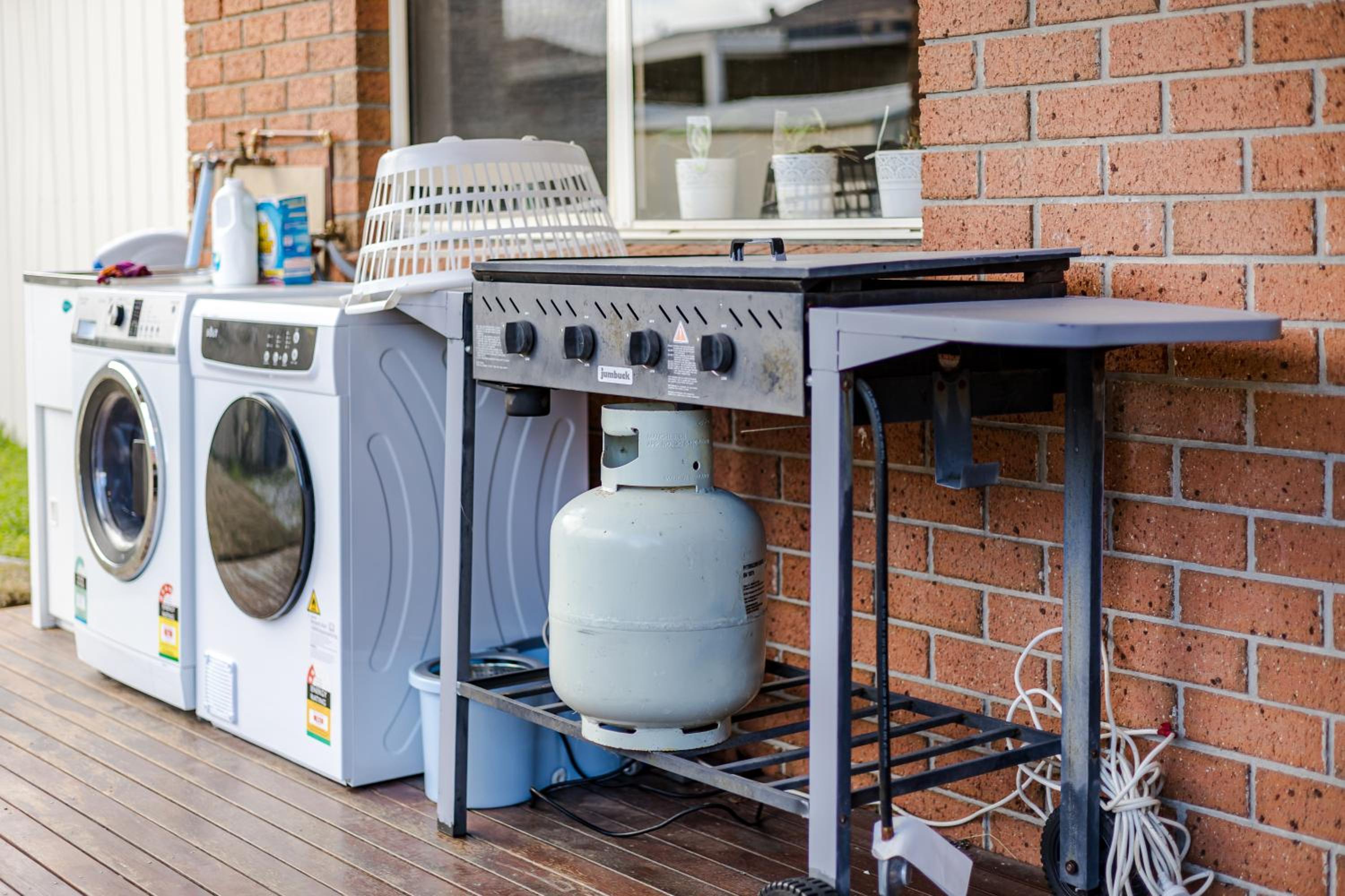 StayAU Family Home Comfort in Caroline Springs