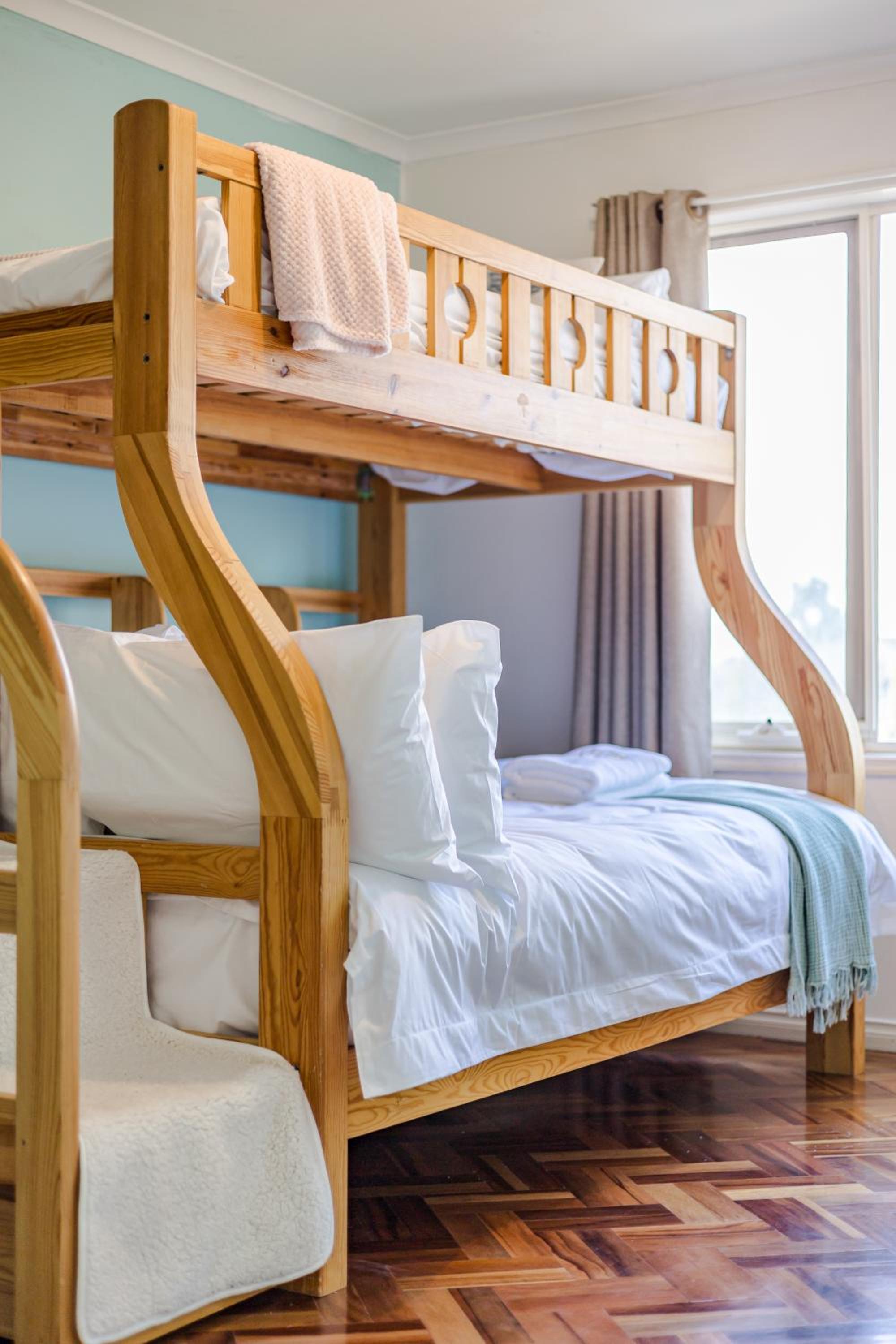 StayAU Family Home Comfort in Caroline Springs