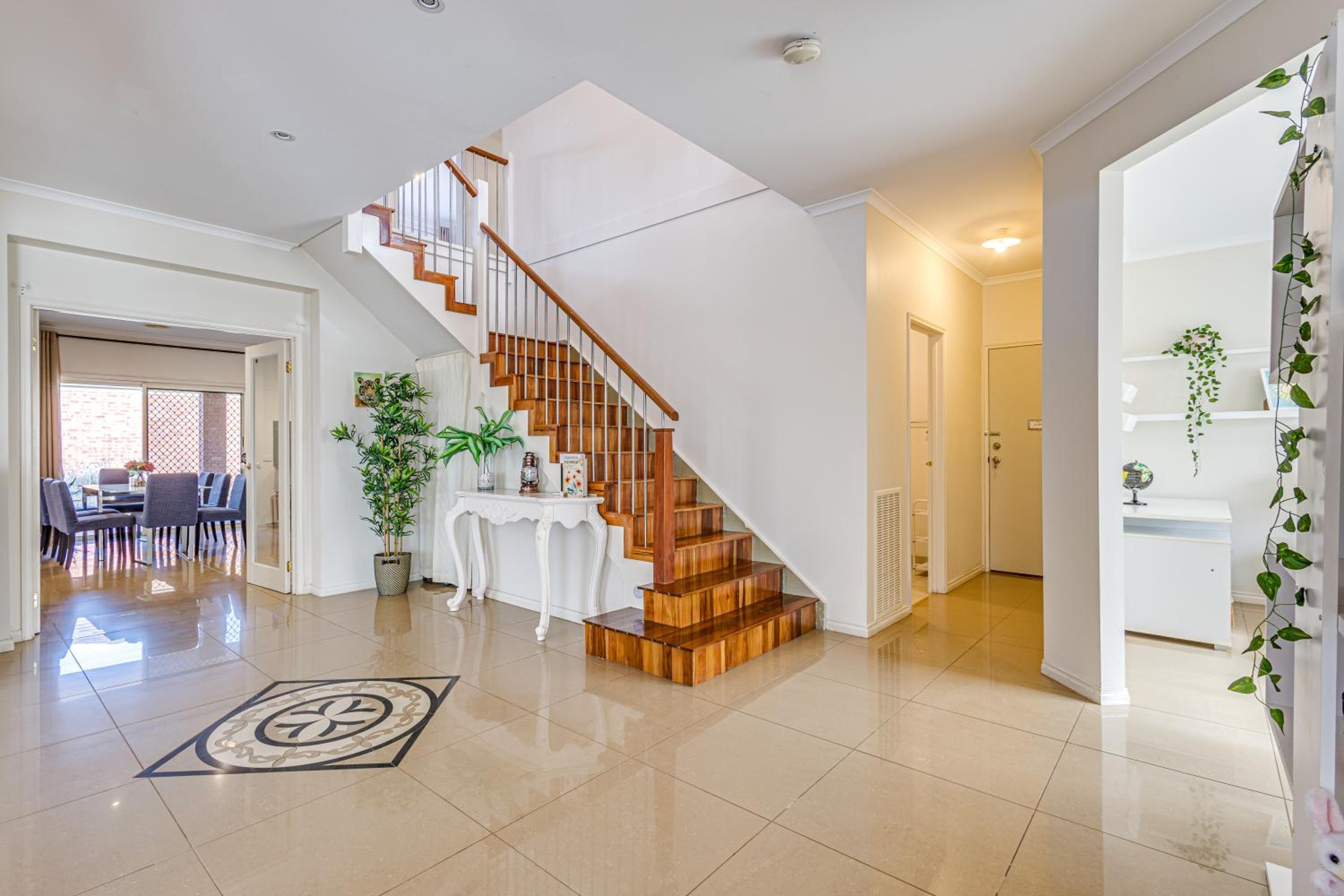 StayAU Family Home Comfort in Caroline Springs