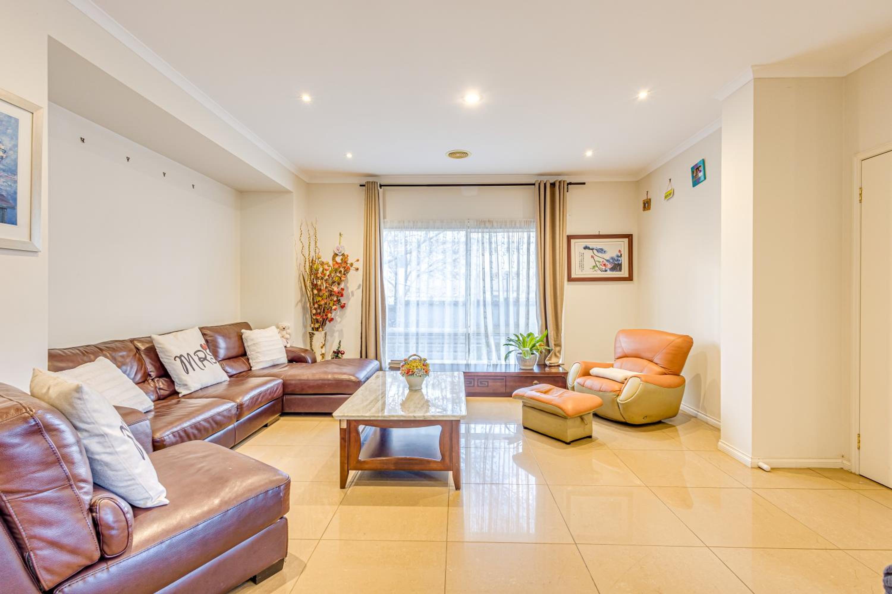StayAU Family Home Comfort in Caroline Springs