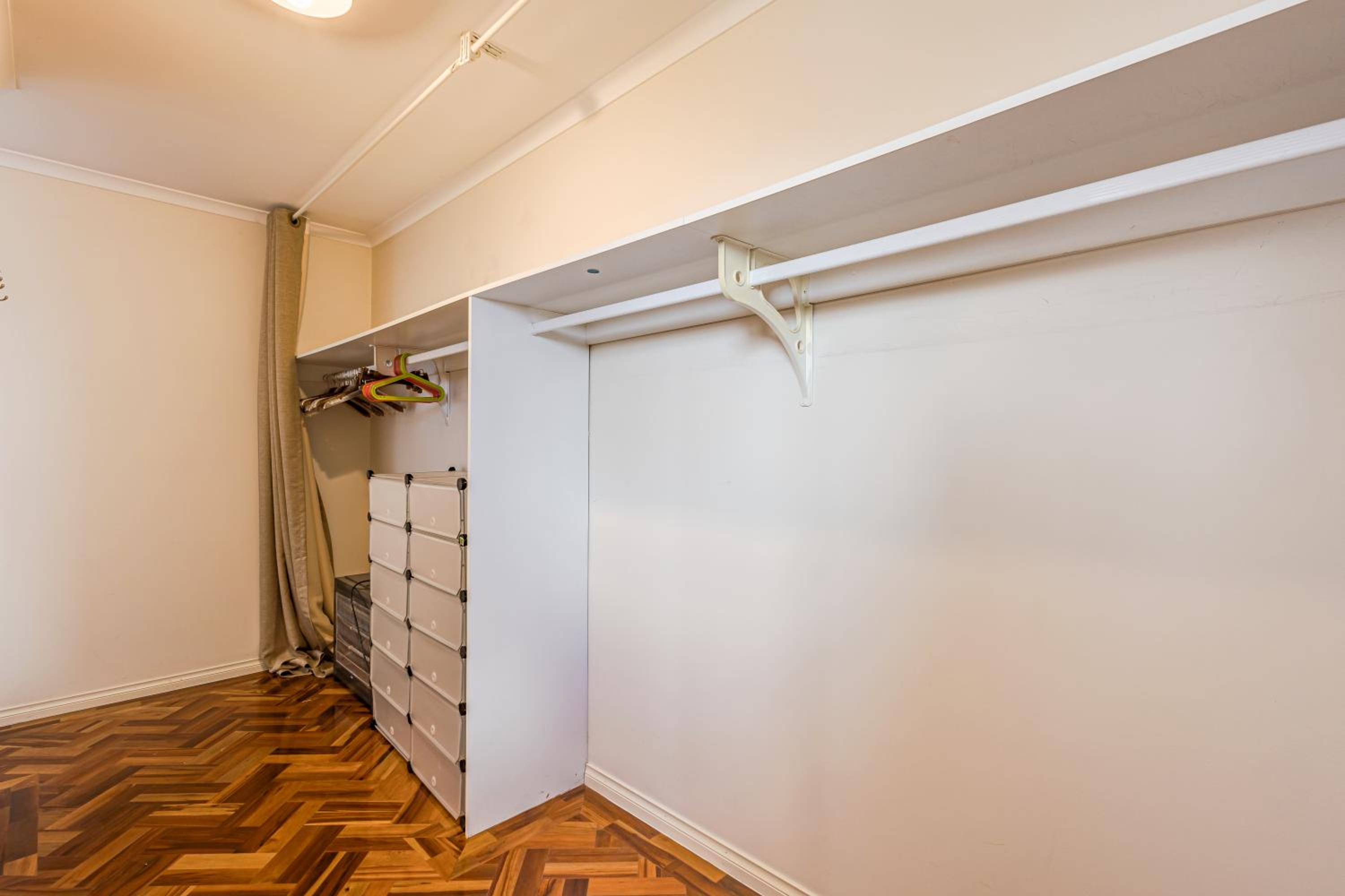 StayAU Family Home Comfort in Caroline Springs
