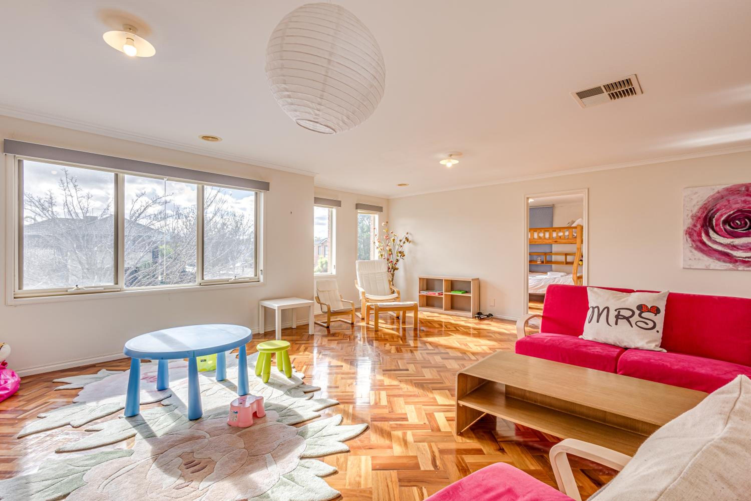StayAU Family Home Comfort in Caroline Springs