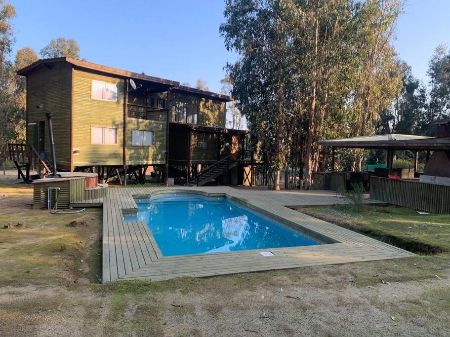 Casa Costa Algarrobo, en parcela 2500 mts con piscina y tinaja