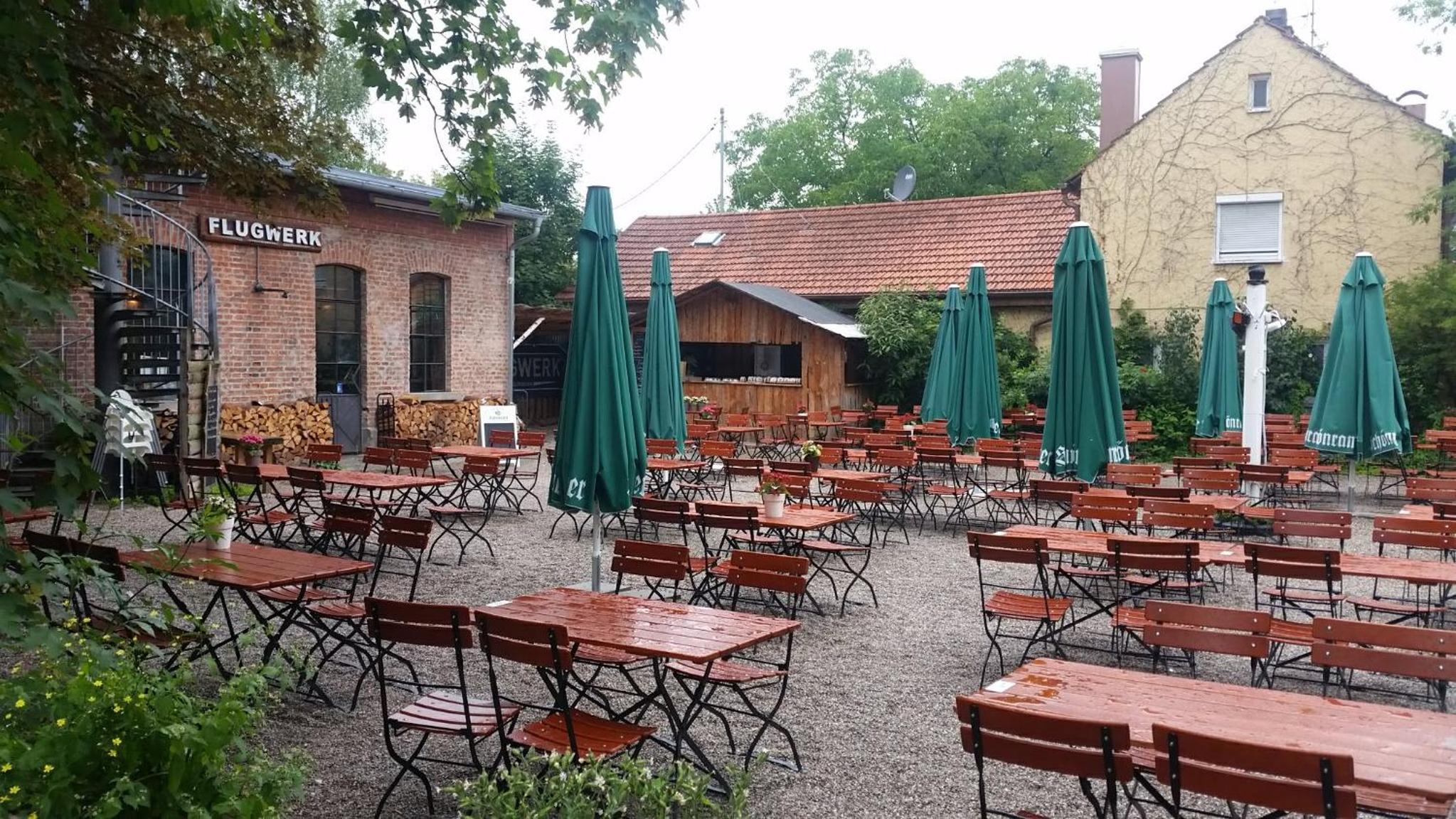 Oktoberfest City Center Direct Metro in 20 min, 2 Bedrm 2 BathRoom by ICM Messe München, Balcony, Free Parking