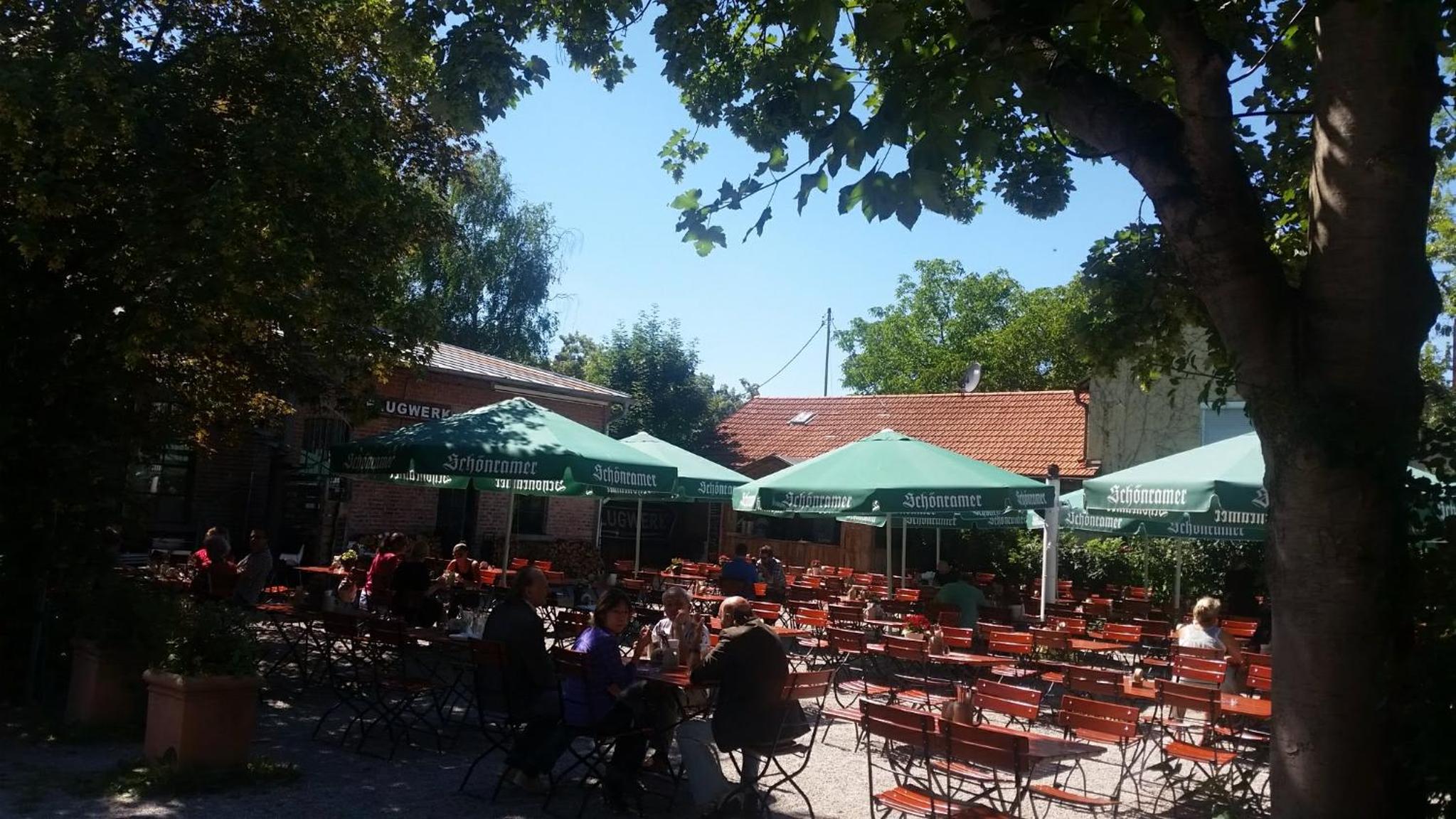 Oktoberfest City Center Direct Metro in 20 min, 2 Bedrm 2 BathRoom by ICM Messe München, Balcony, Free Parking