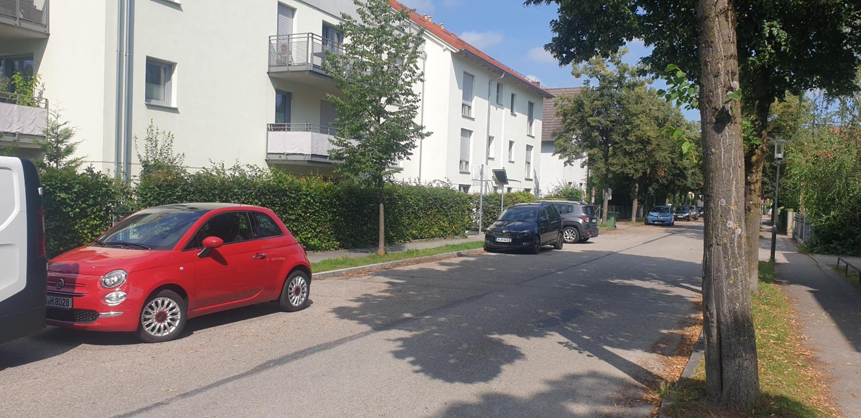 Oktoberfest City Center Direct Metro in 20 min, 2 Bedrm 2 BathRoom by ICM Messe München, Balcony, Free Parking