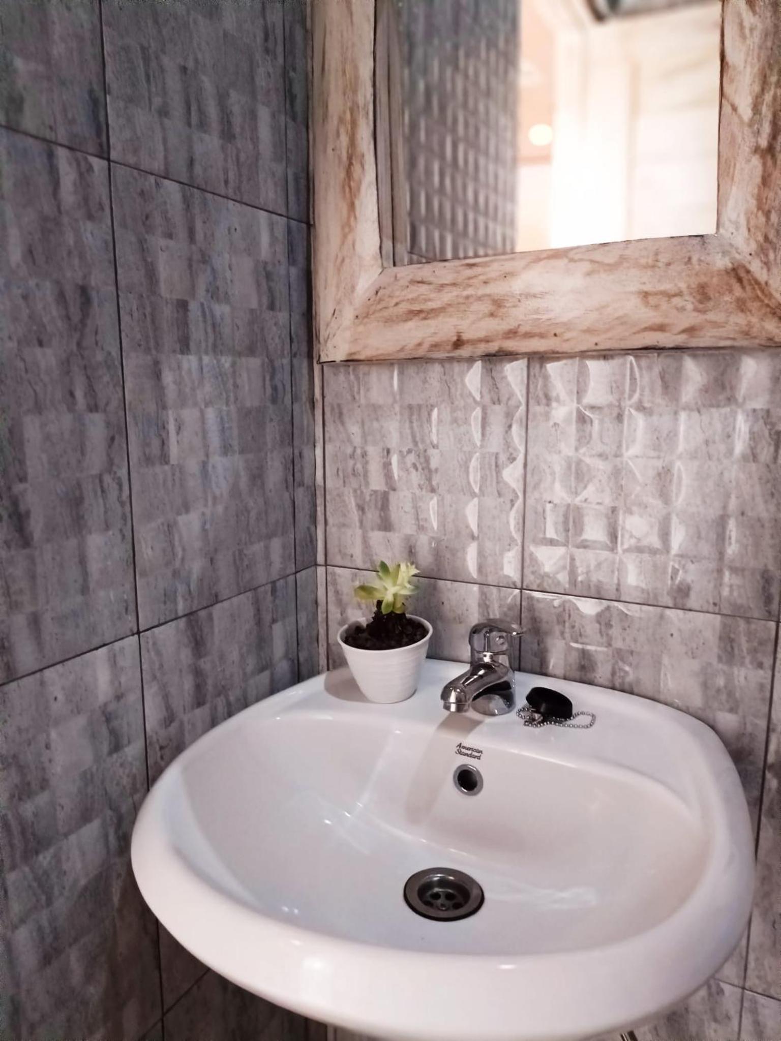 Ambara Guest House