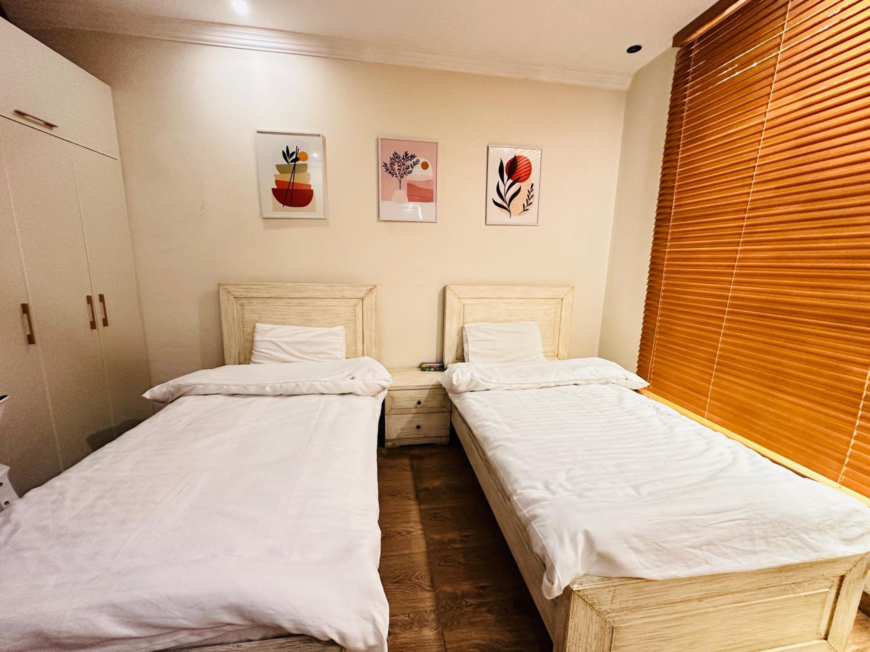 Holidazzle Lodge Islamabad view 5