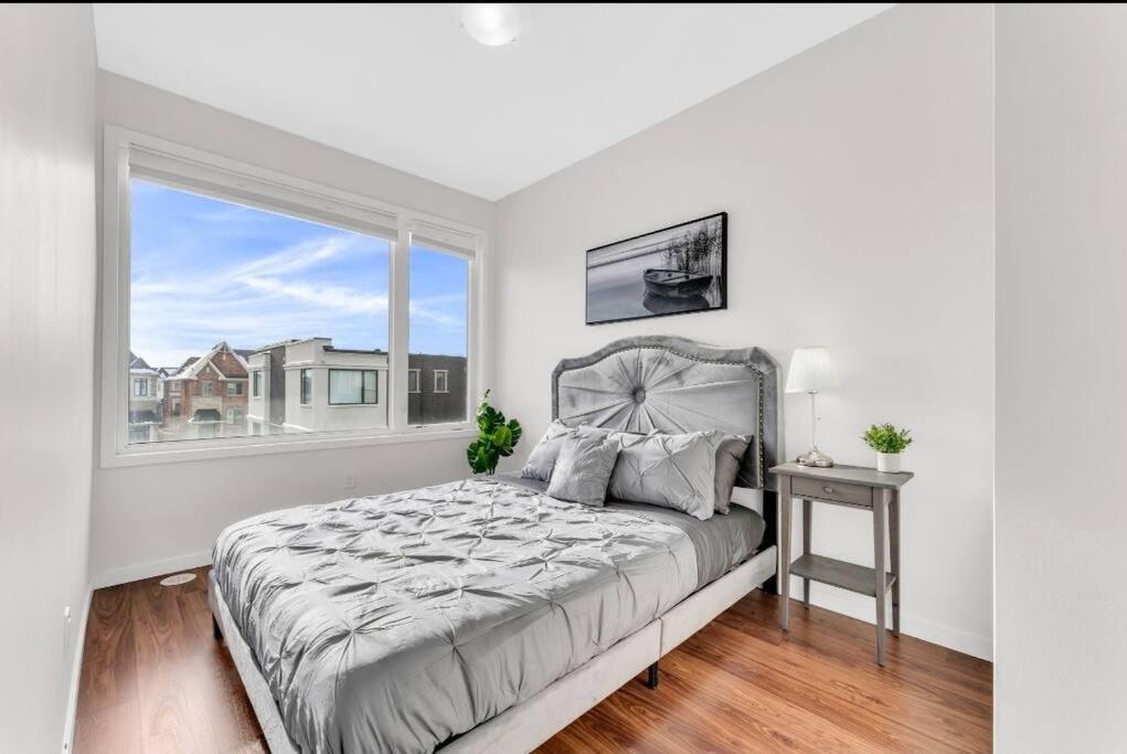 CasaWoodbridge 3 Story Town House