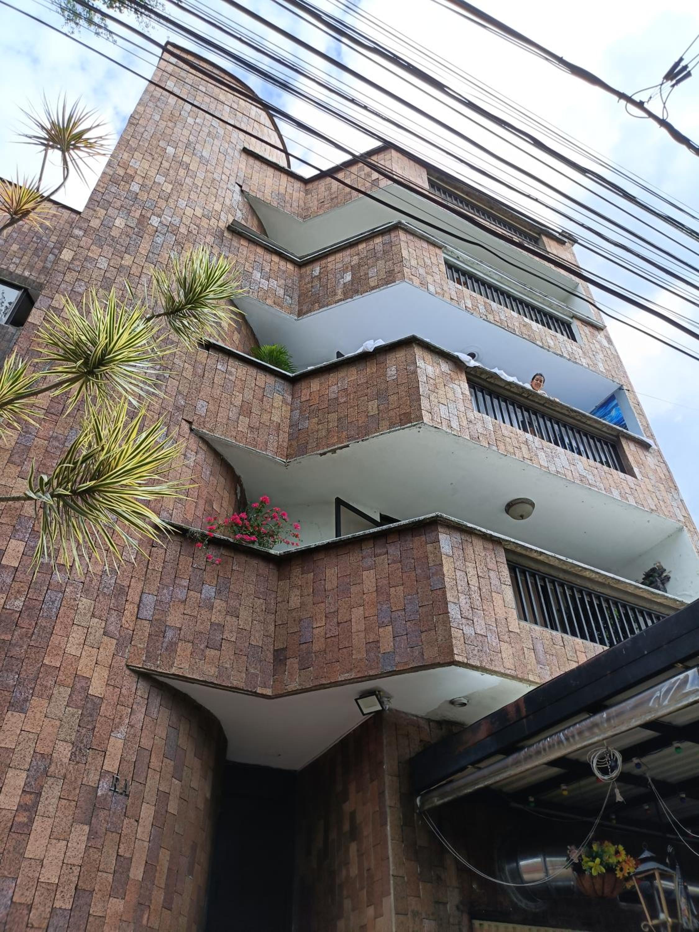 cool de laureles Medellín