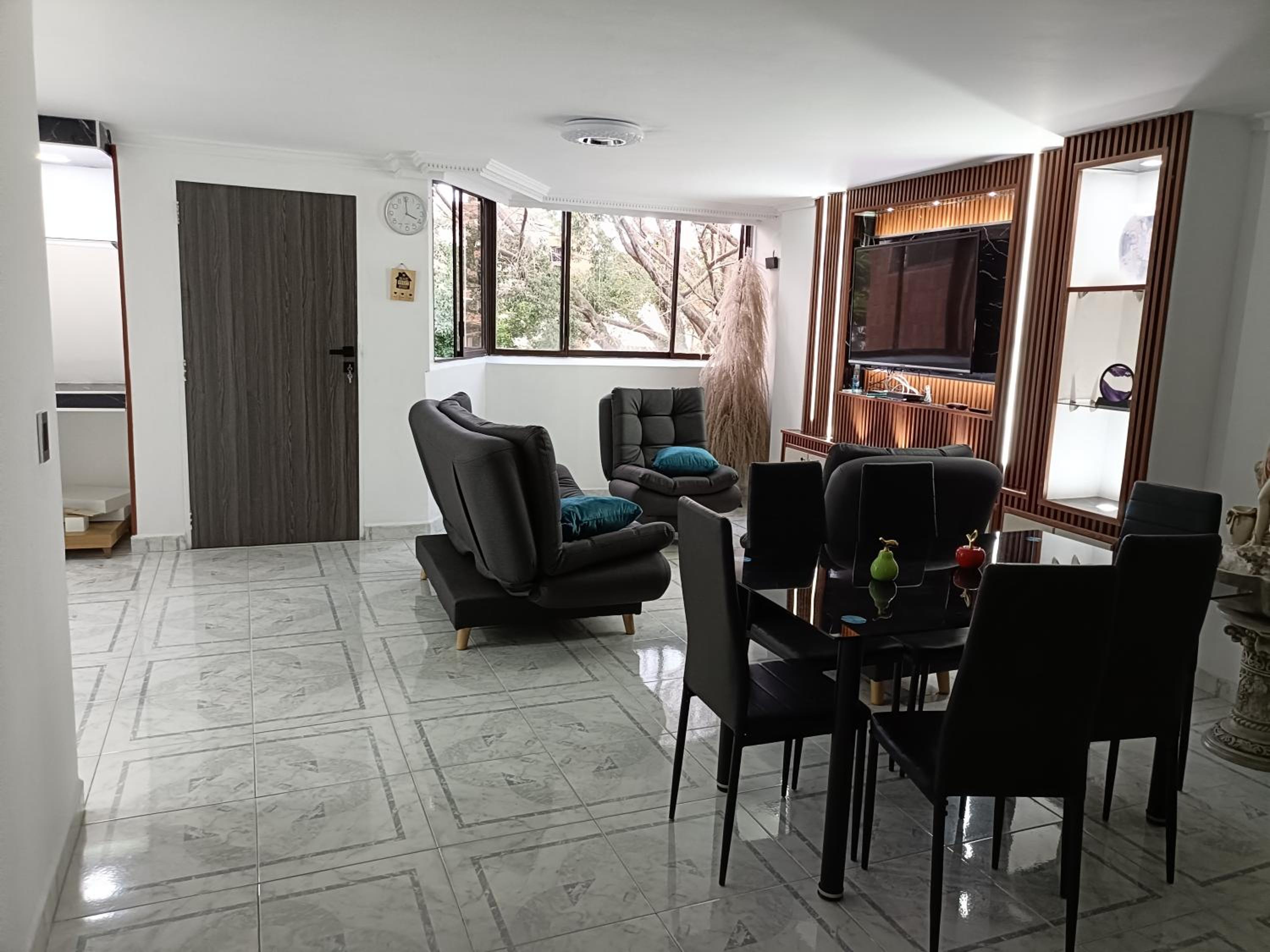 cool de laureles Medellín